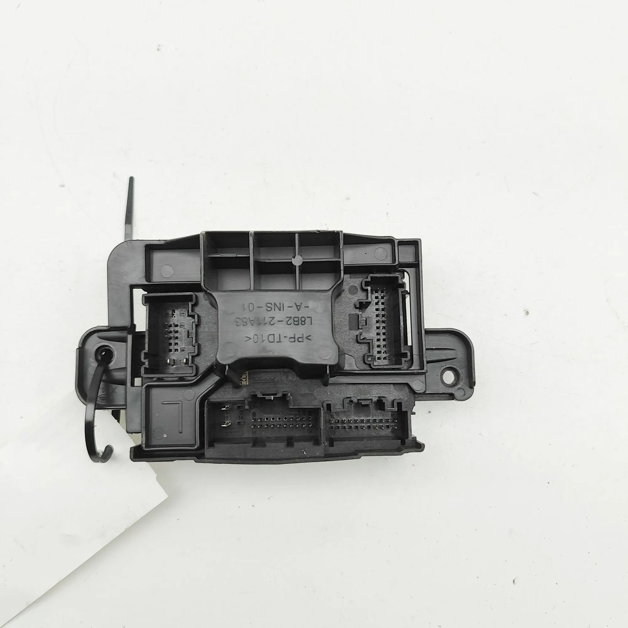 Land Rover Defender Front Left Door Control Unit L8B2-211A83-AB, L8B2-211A83-A Front Left Door C...