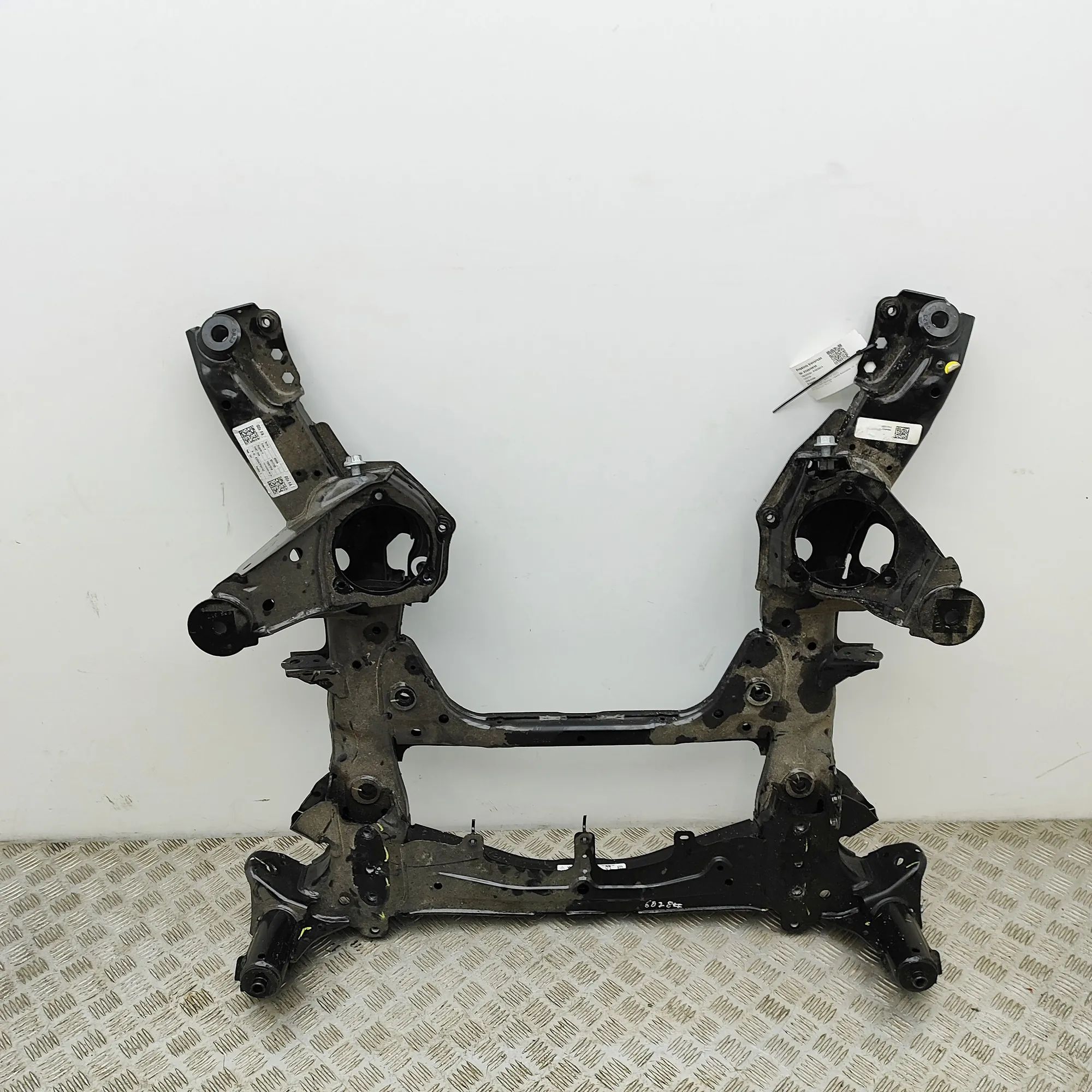 BMW X7 (G07) Front subframe 6884852 Front Subframe BMW X7 (G07) (2019-...)
...