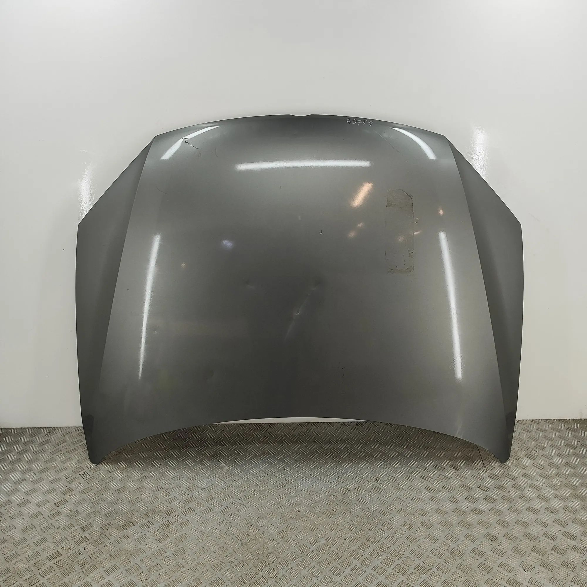 Volkswagen Touareg Bonnet Hood 7P6823031 Bonnet Hood VW TOUAREG (7P5) (2009-20...