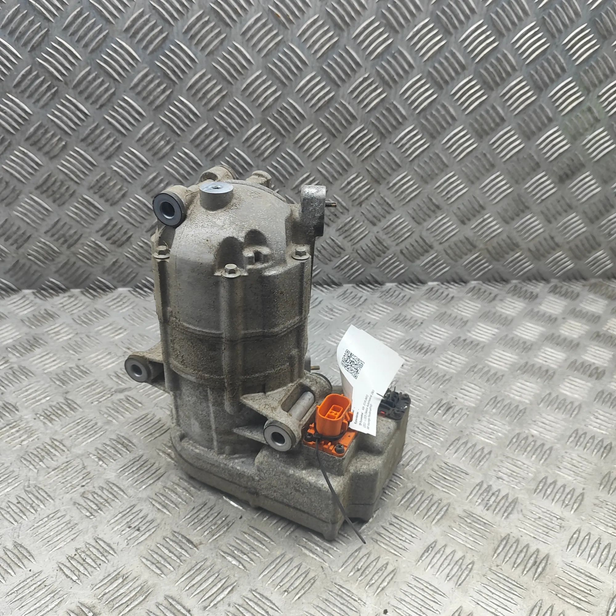 Kia EV9  Air Condition A/C Pump 977E1-DO550 Air Condition A/C Pump KIA EV9 (MV)...