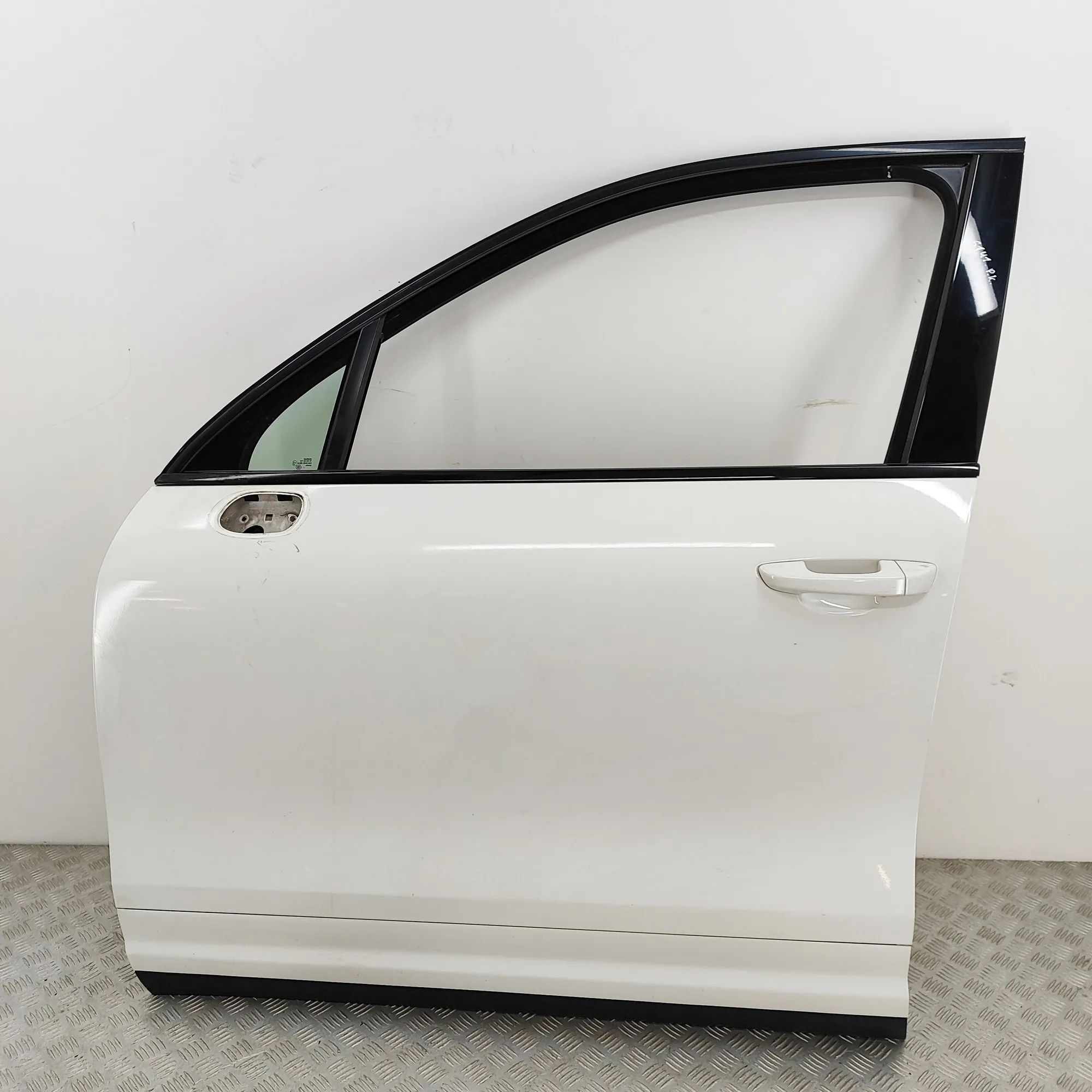 Porsche Cayenne Front Left Door 7P0831311 Front Left Door PORSCHE CAYENNE (92A)...