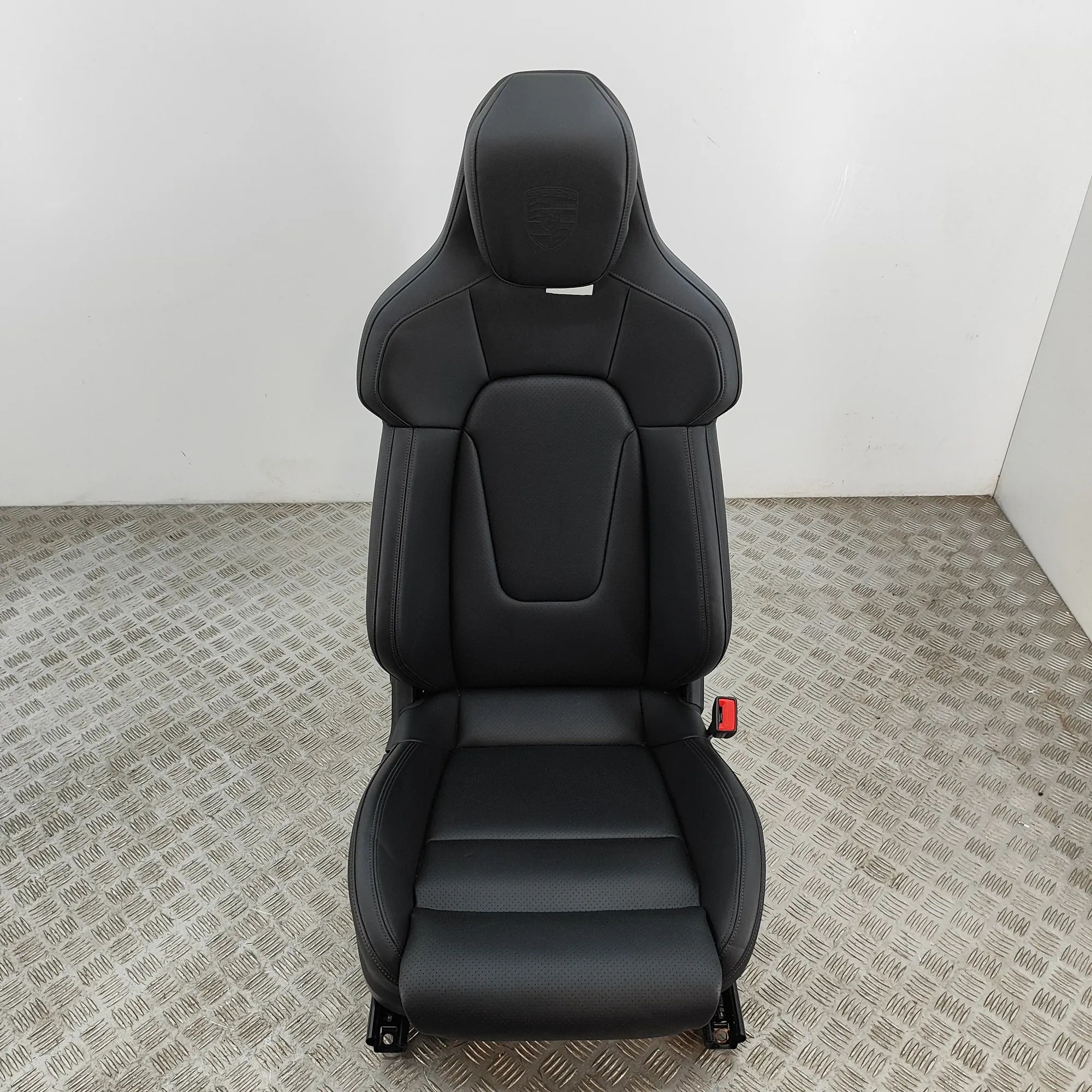 Porsche Taycan Front Right Seat 9J1881806B Front Right Seat PORSCHE TAYCAN (201...
