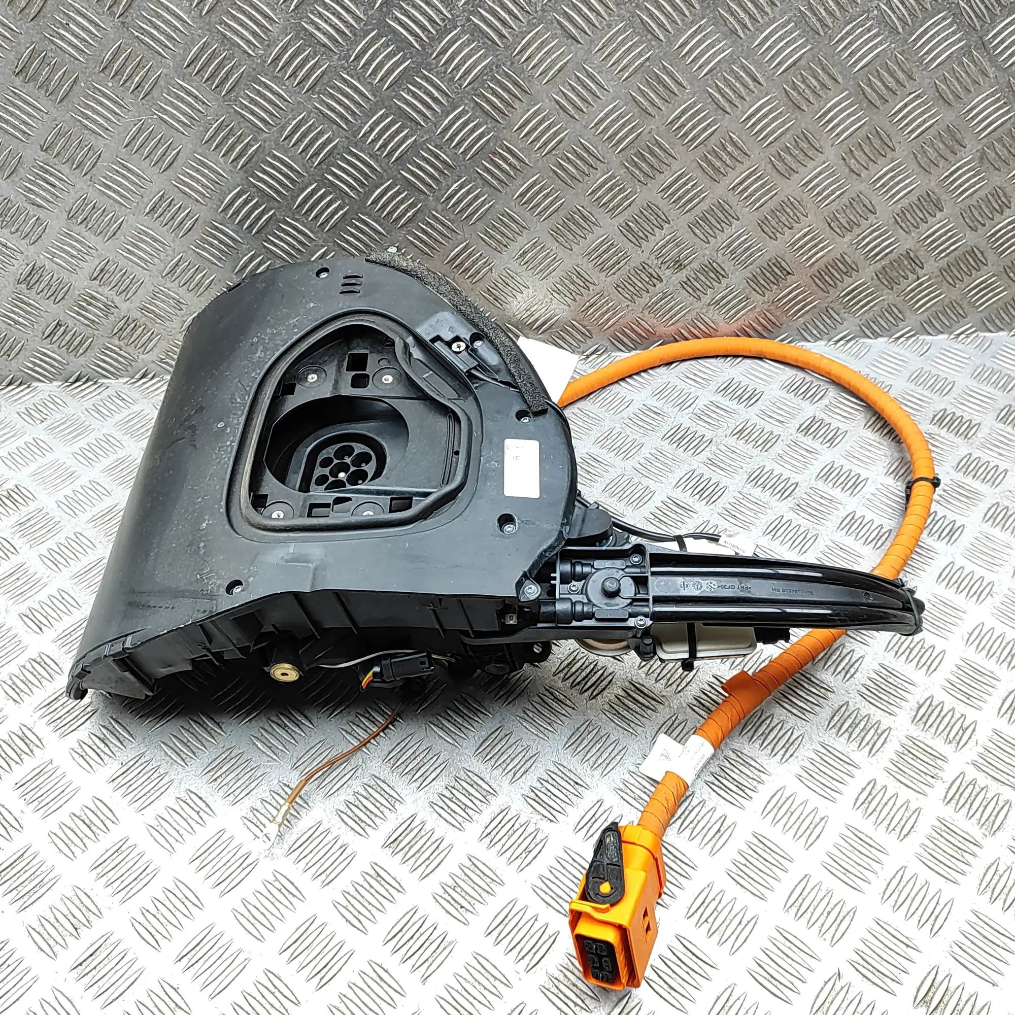 Porsche Taycan Battery Charging Cable 9JA971196F, 9J1959774G, 9J1821942G Battery Char...