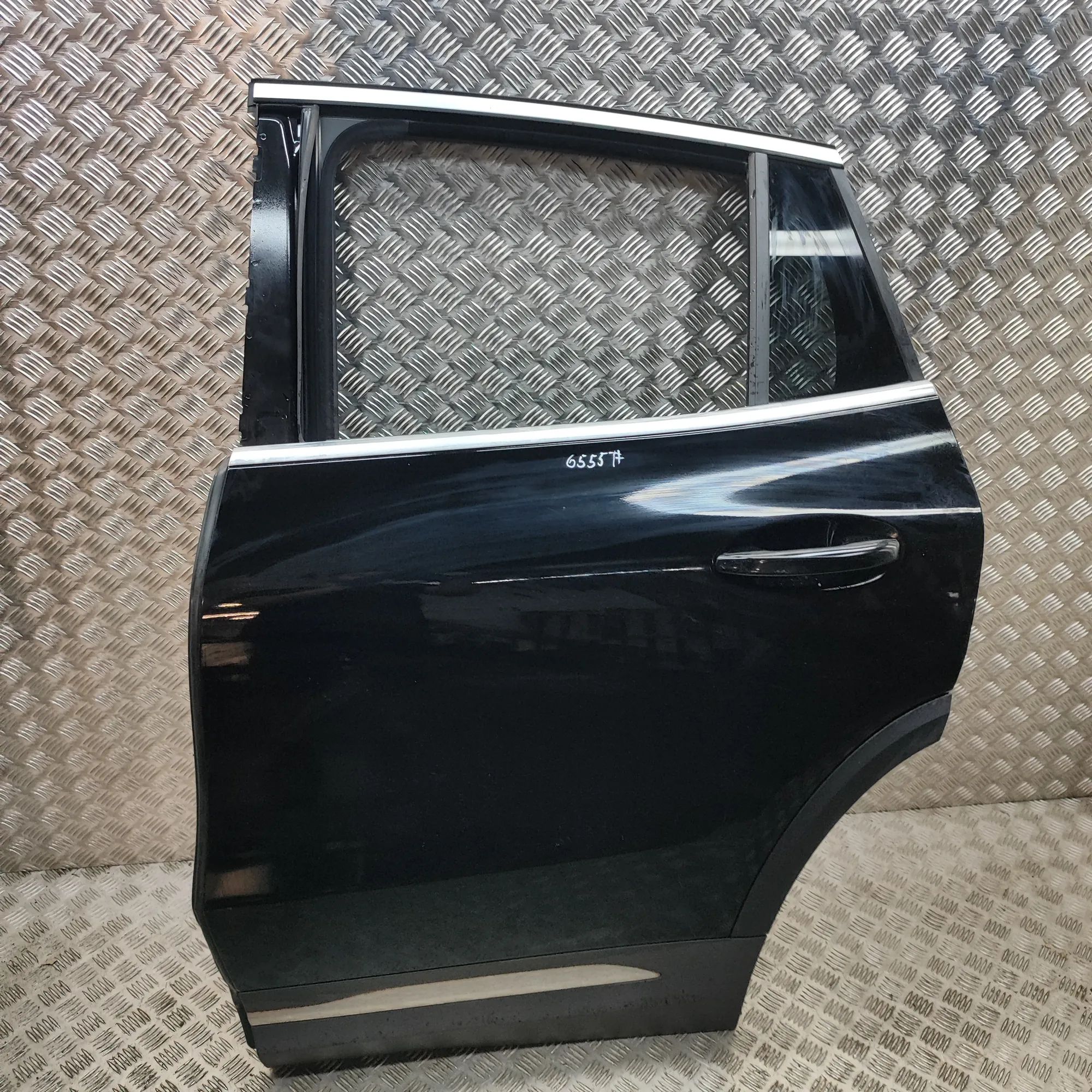 Mercedes-Benz GLA / EQA (H247) Rear Left Door A2477301702Q03, A2477301702, A2477320501 Rear L...
