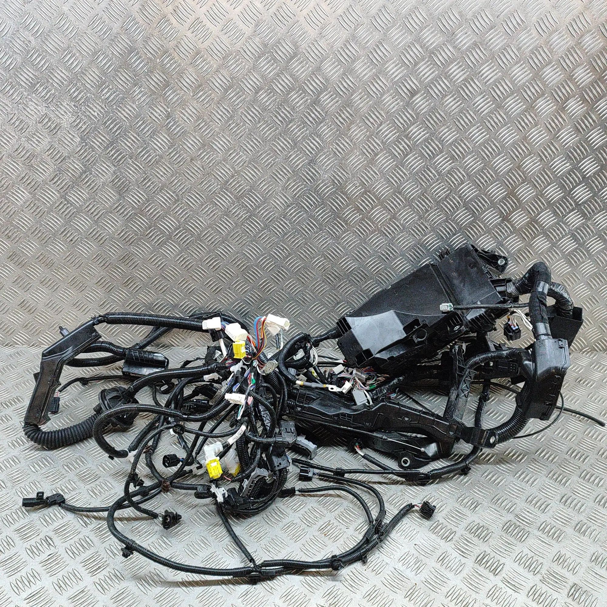 Toyota Sienna Cable Harness 82662-08060, 82662-08110, AB111-08K002, 82111-0...