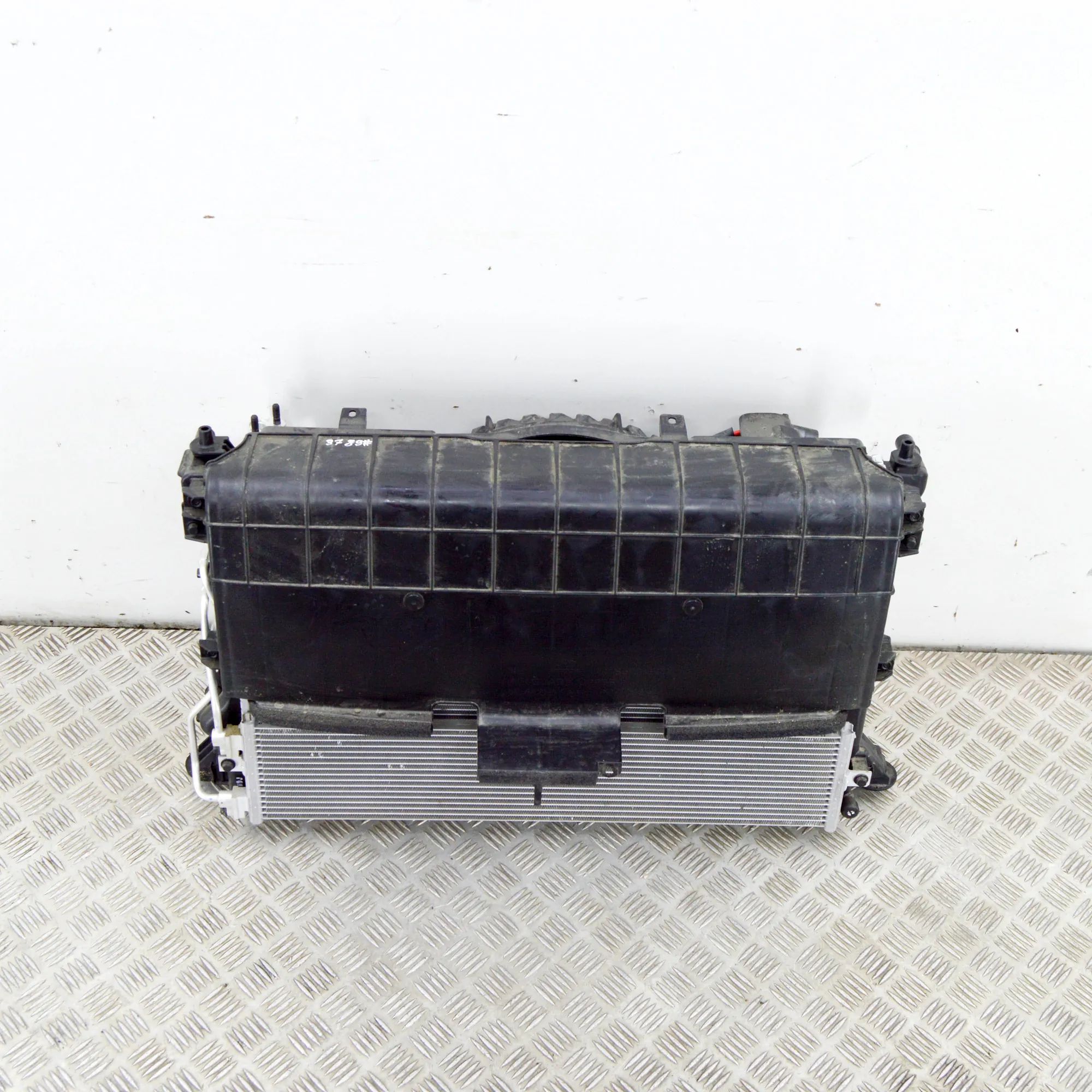 Hyundai Ioniq Cooling Radiator Pack 25380-GI100, 25304-GI400, 253E0-GI200 Cooling R...