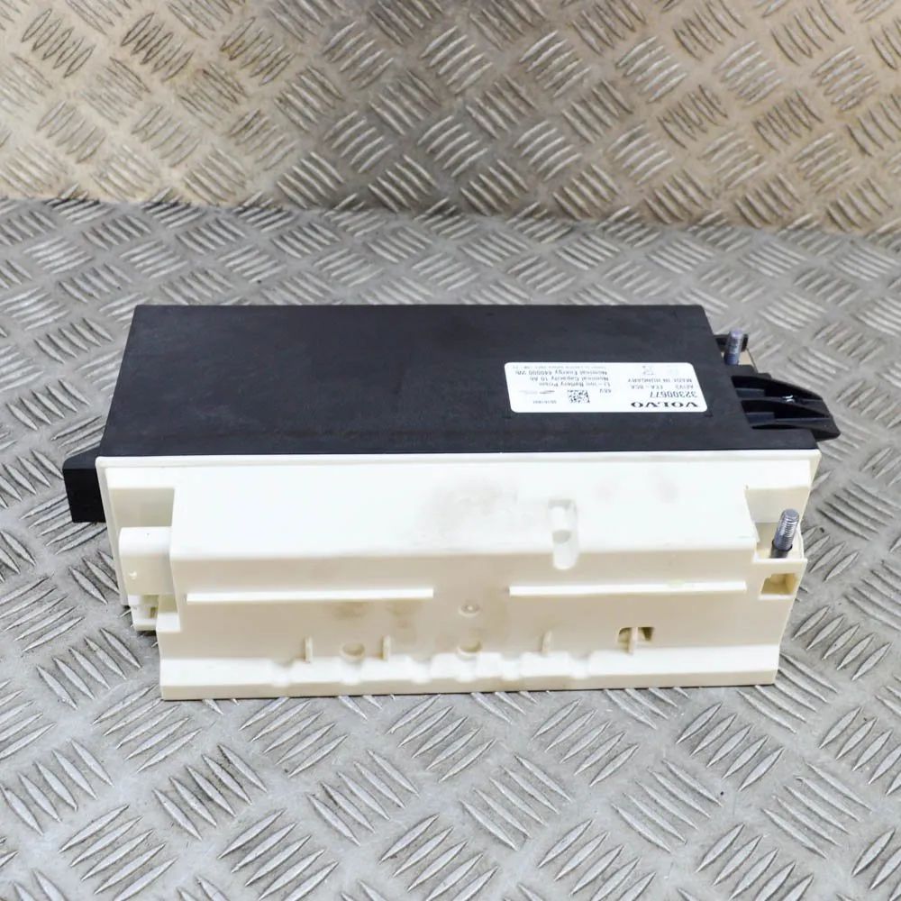 Volvo XC40 / EX40 aku 32300677 Battery VOLVO XC40 (536) (2017-...)

P...