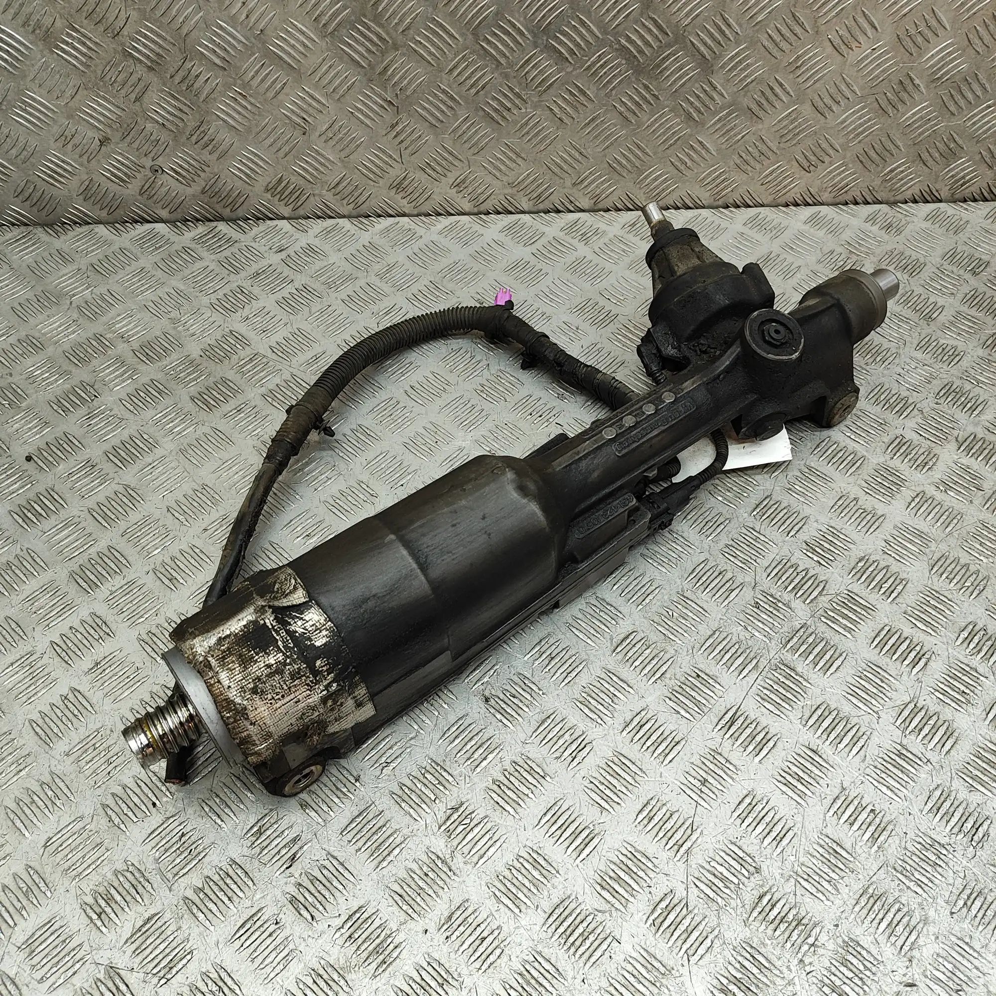 Audi A6 (C7) ohjaushammastanko 4G0909144H, 4G0909144G Steering Rack AUDI A6 (A...