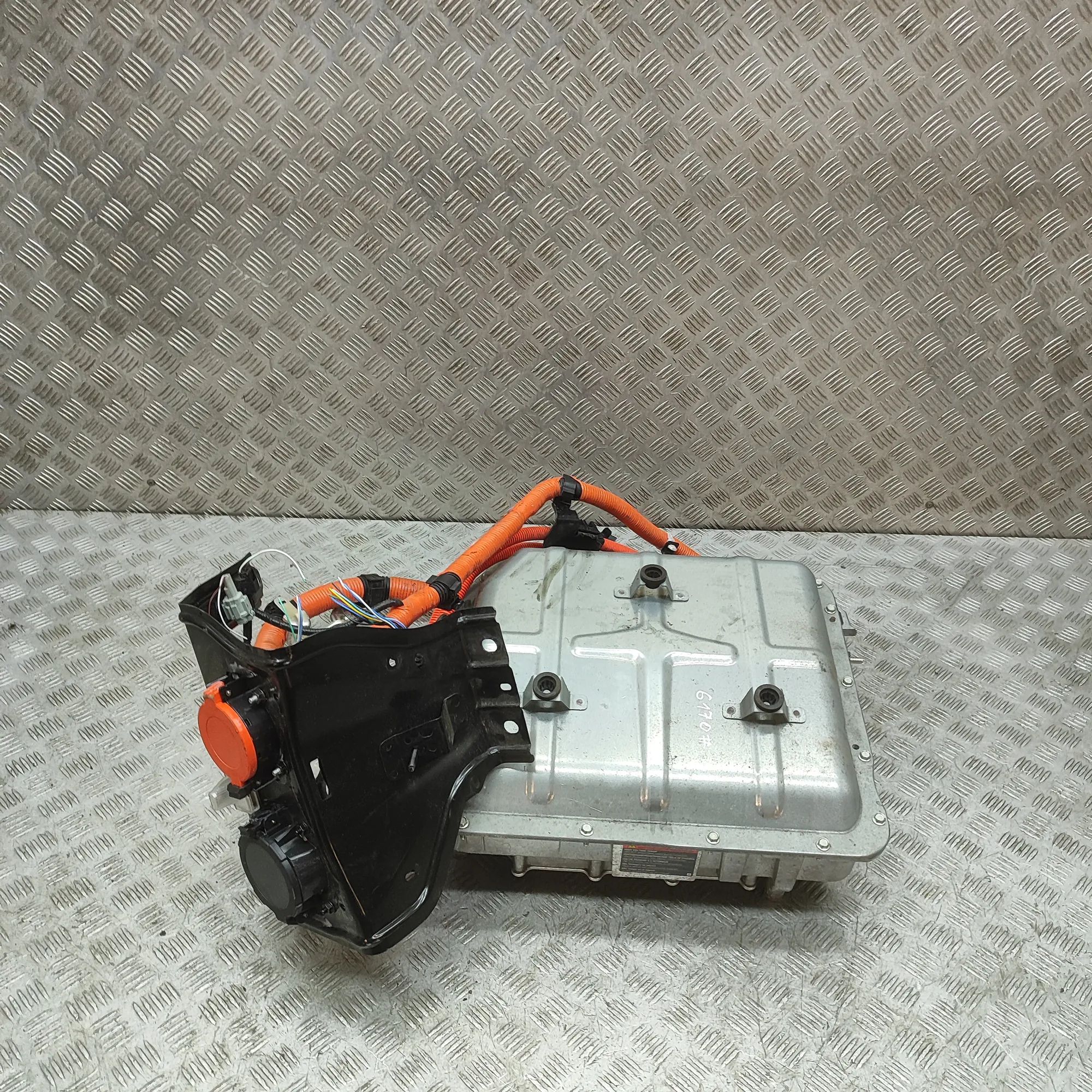 Nissan Leaf Voolukonverter 12v-230v 292C0-6WK2A Inverter NISSAN LEAF (ZE1) (2017-.....