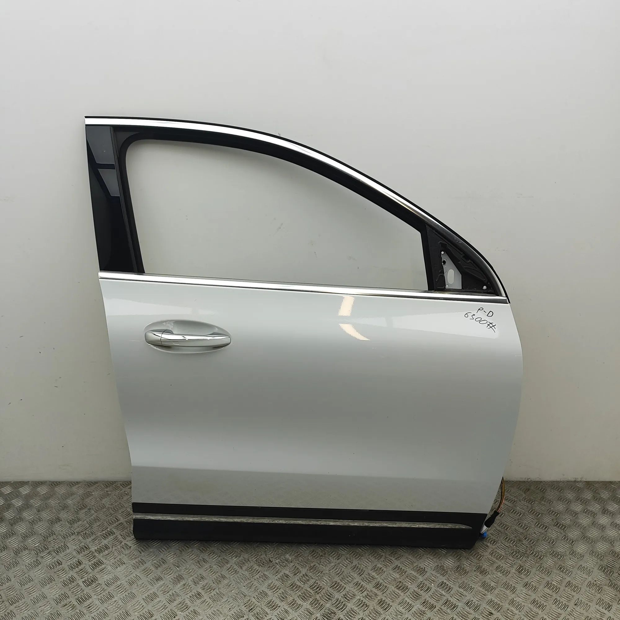 Mercedes-Benz GLA / EQA (H247) Front Right Door A1775405520, A2477202803, A1775409510 Front Rig...