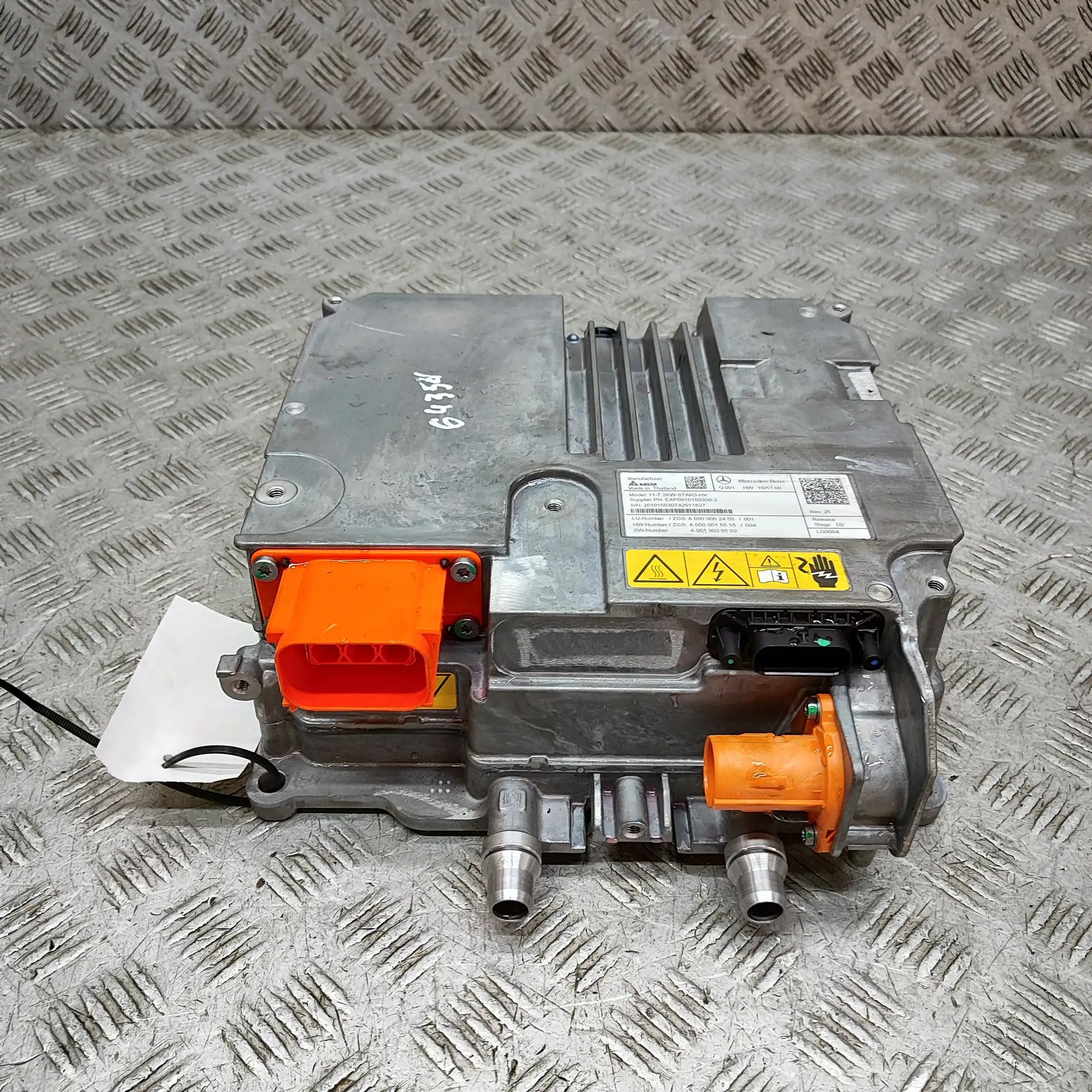 Mercedes-Benz A (W177) Invertteri A0009015515, A0019026502, A0009002450 Inverter ...