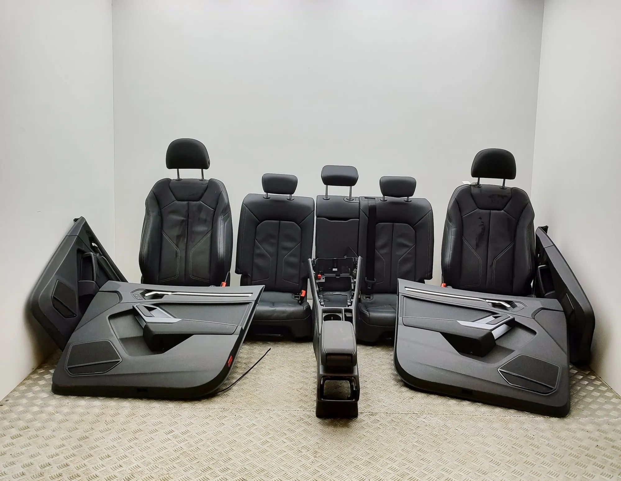 Audi Q3 (F3) Interior Seats W/ Door Cards Kit 83C863241, 83A867133, 83A867134, 5QF881105G, 5Q...
