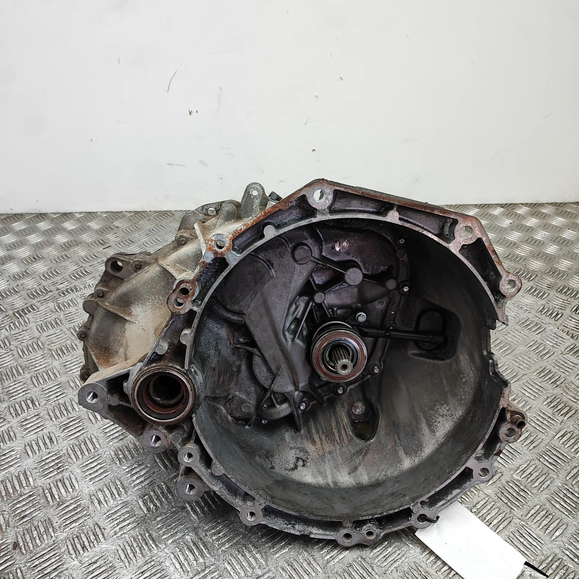 Ford Fiesta Gearbox T6TC1, L1BR-7002-AFC Gearbox FORD FIESTA (VII) ...
