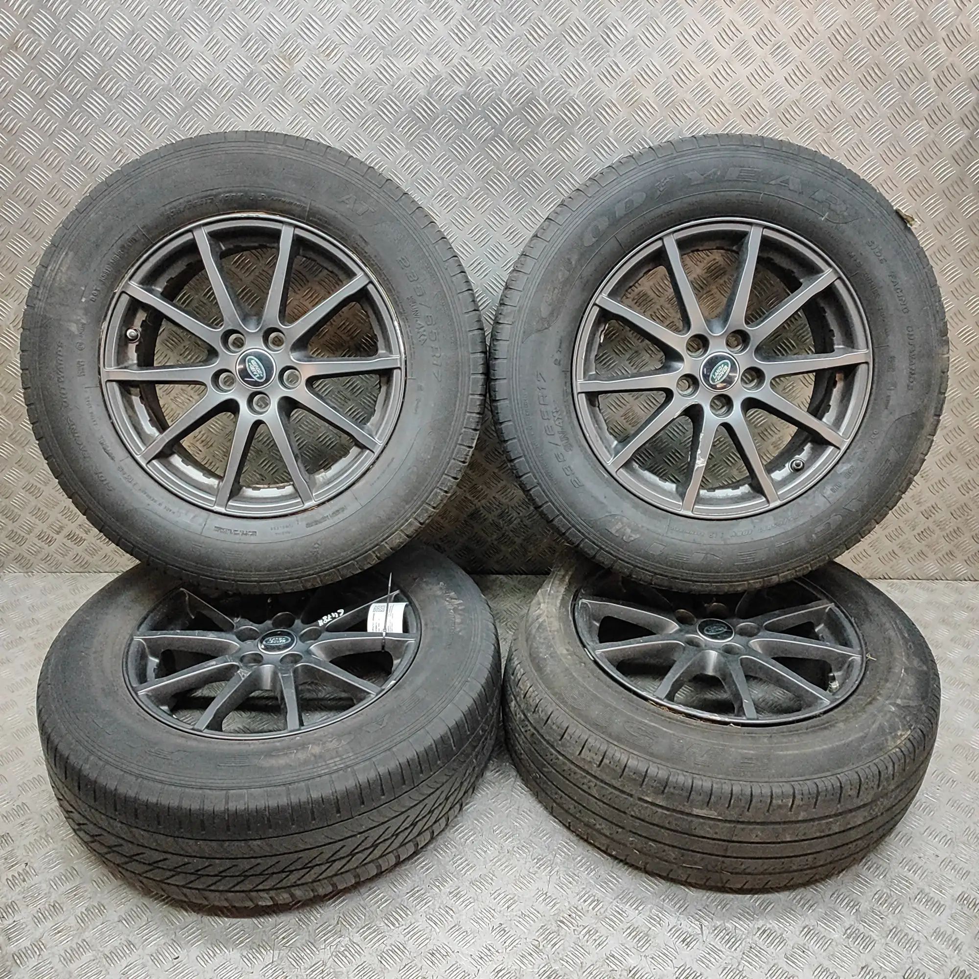 Land Rover Range Rover Evoque Alloy Wheel Set K8D2-1007-AA Alloy Wheel Set LAND ROVER RANGE R...