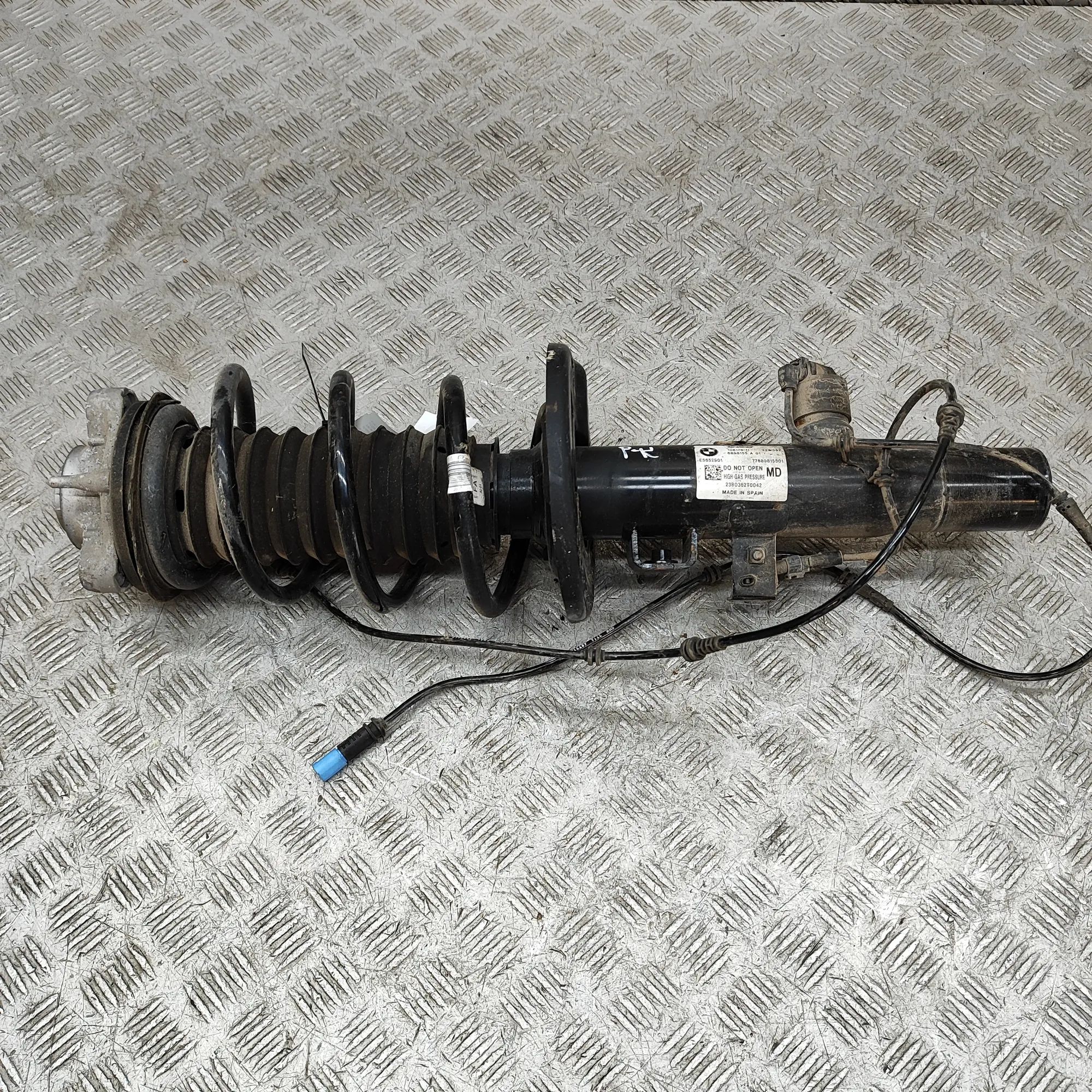BMW X3 / iX3 (G01) Front Left Shock Absorber 6898155 Front Left Shock Absorber BMW IX3 (G08)...