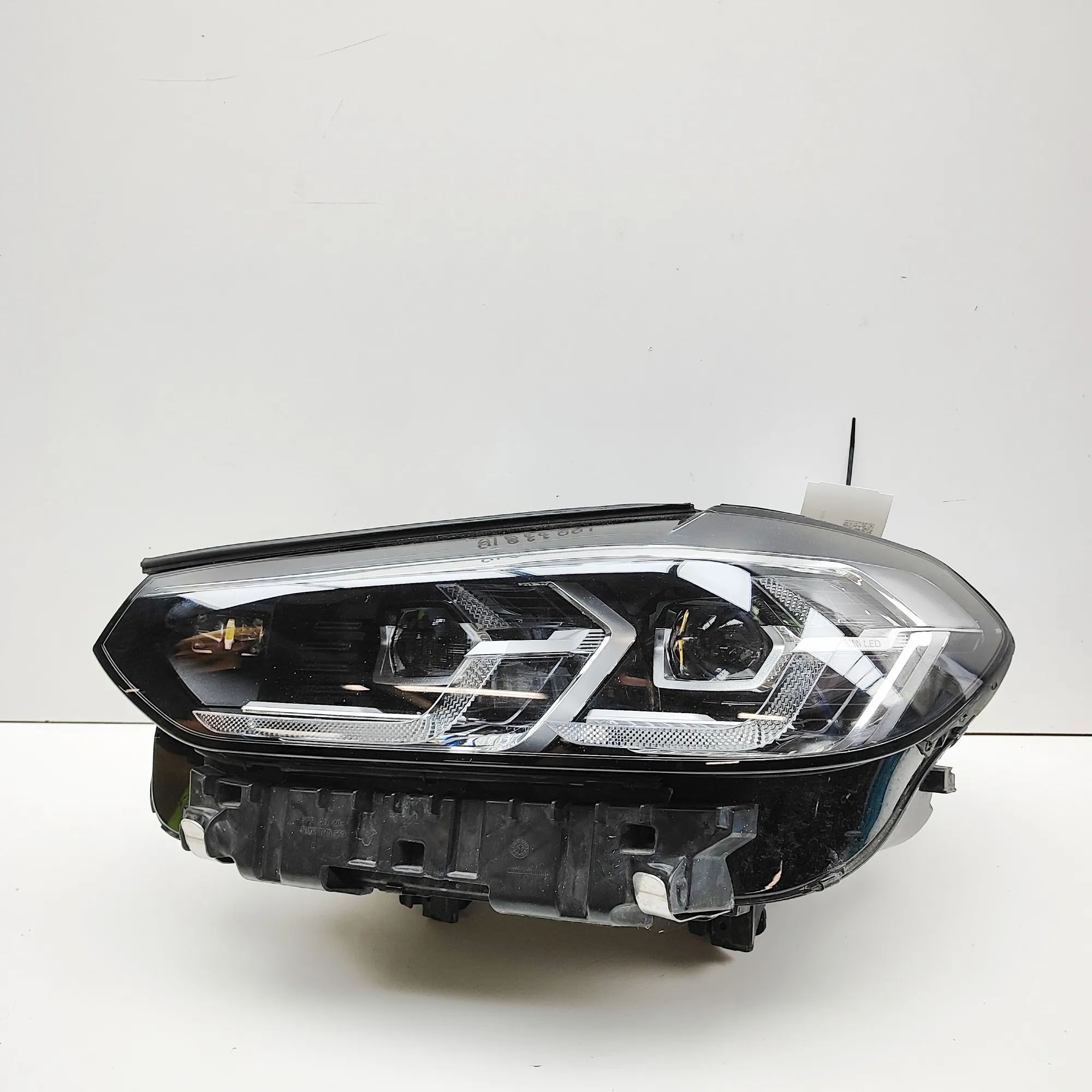 BMW X4 (F26) Front Left Headlight