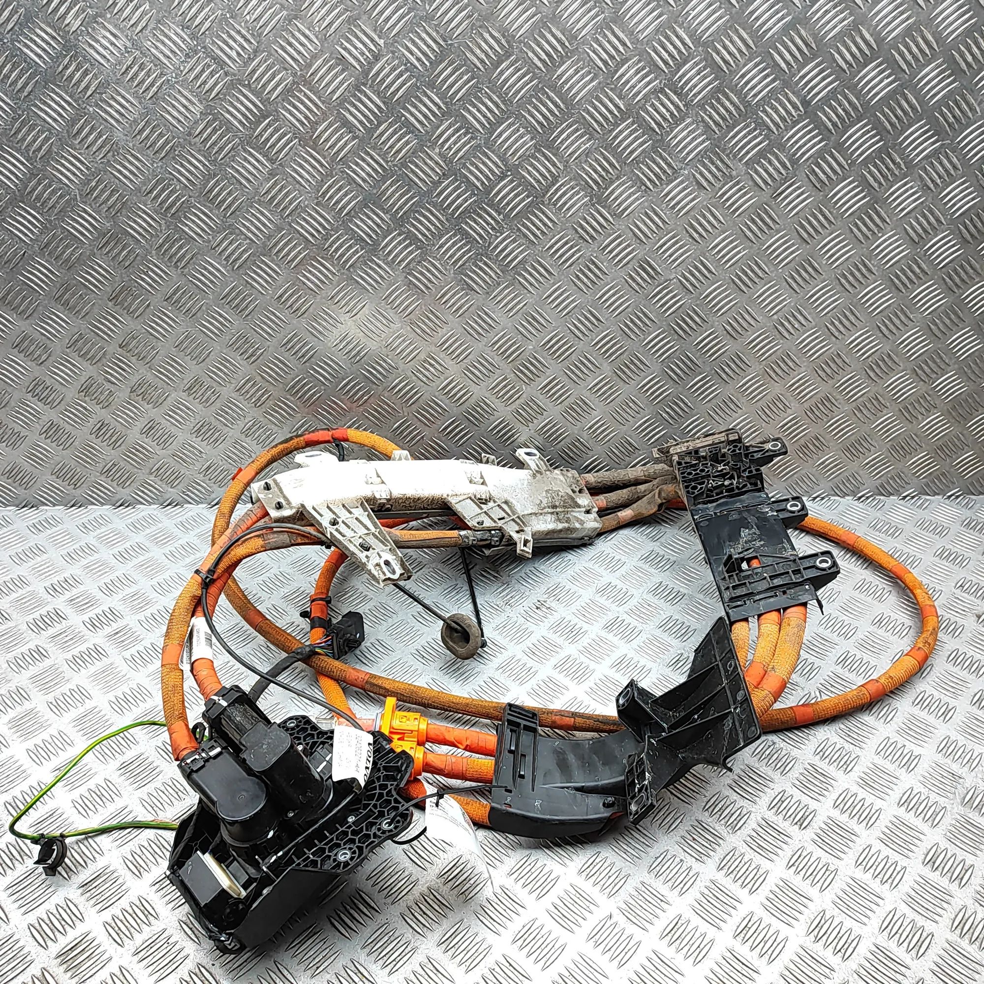 Volvo XC40 / EX40 Battery Charging Cable 32264997, 32416139 Battery Charging Cable VOLVO...