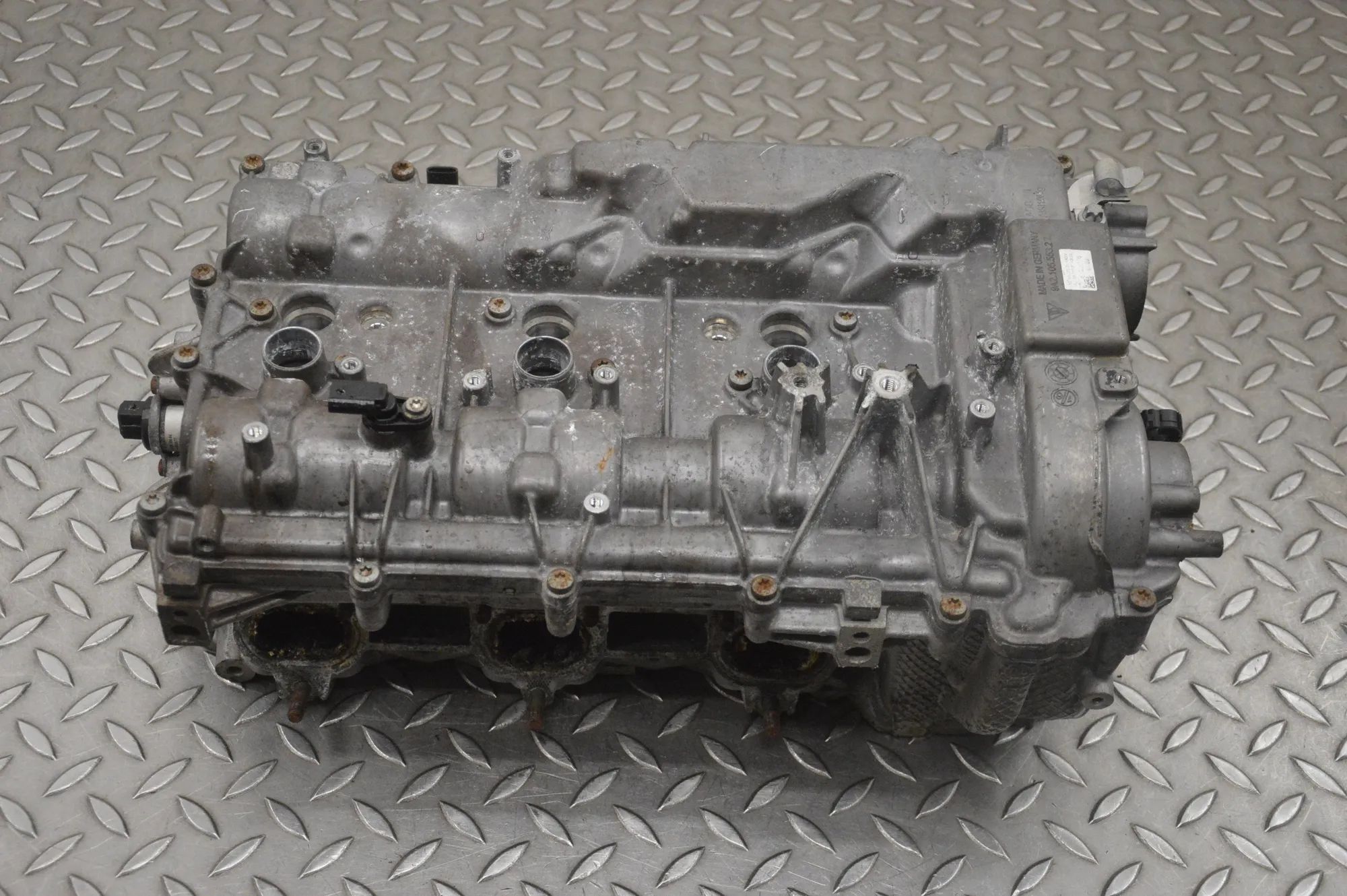 Porsche 911 (991) Left Side Engine Head 9A210521302, 9A210555302, 9A21041150R, 9A210553...