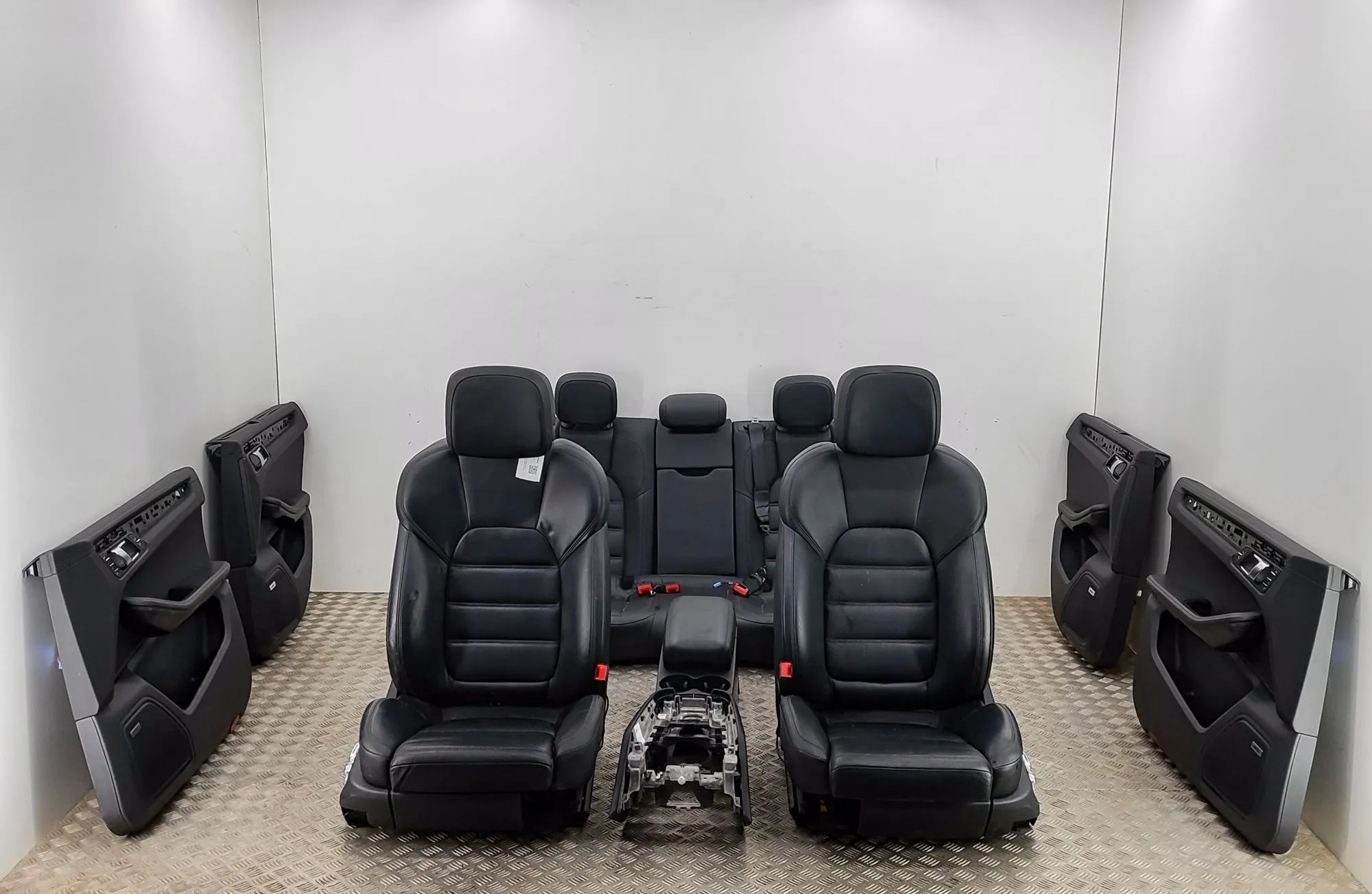 Porsche Macan Interior Seats W/ Door Cards Kit