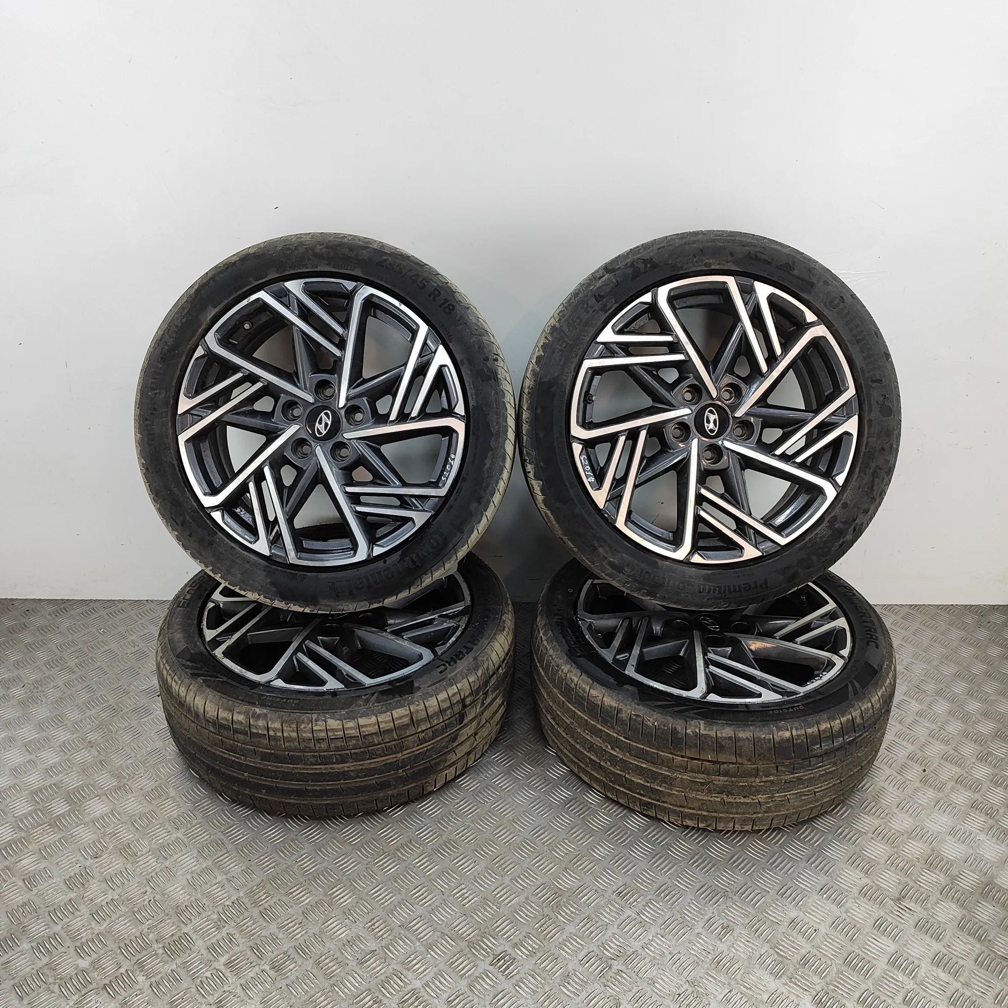 Hyundai Kona Alloy Wheel Set 52910-J9850 Alloy Wheel Set HYUNDAI KONA (2017-...