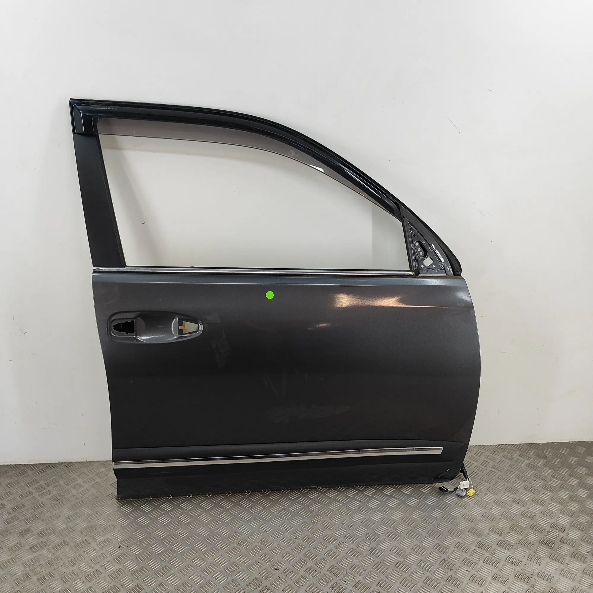 Toyota Land Cruiser 150 Front Right Door 67001-60711 Front Right Door TOYOTA LAND CRUISE...