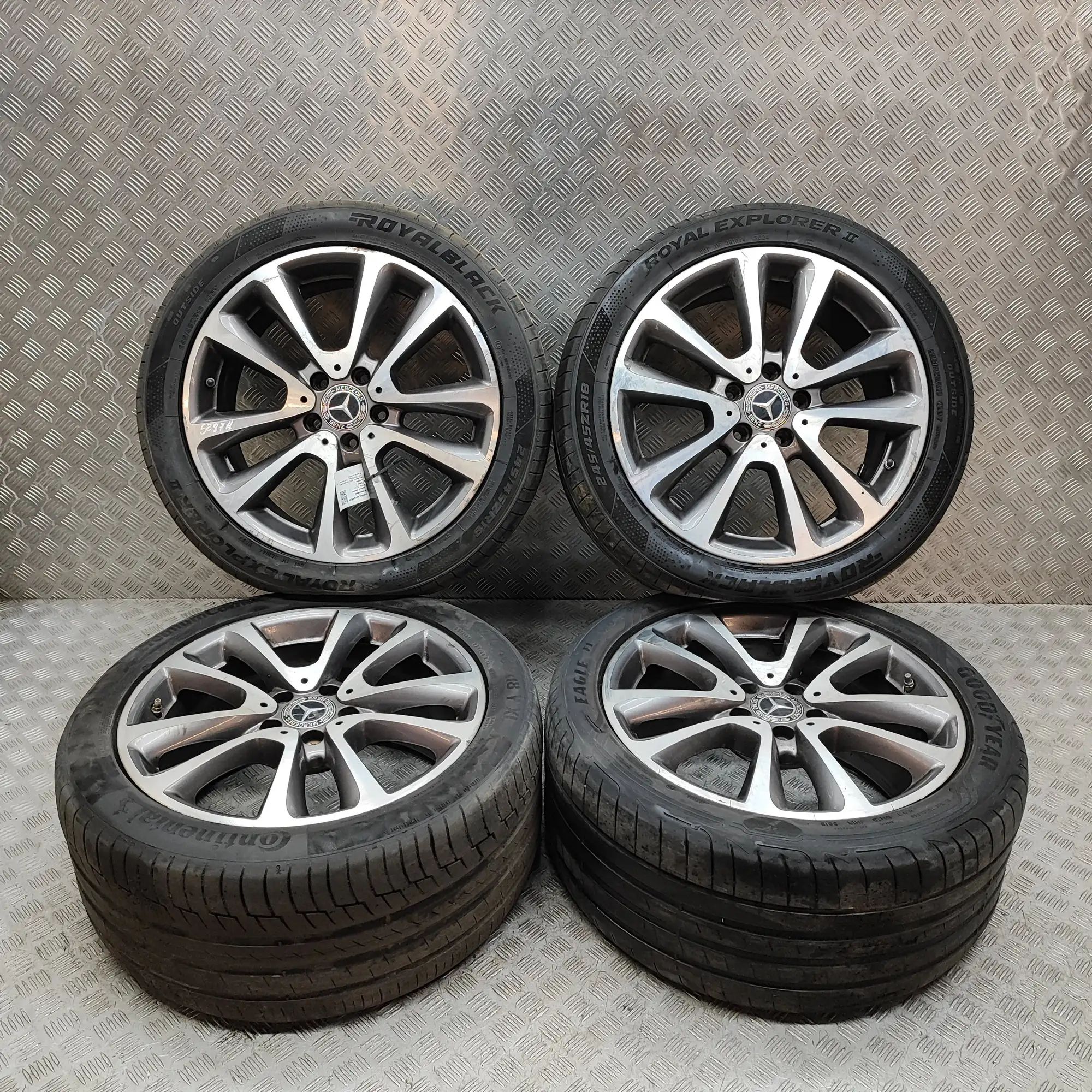 Mercedes-Benz A (W176) Alloy Wheel Set A2134011600, A2134010400 Alloy Wheel Set MERCED...