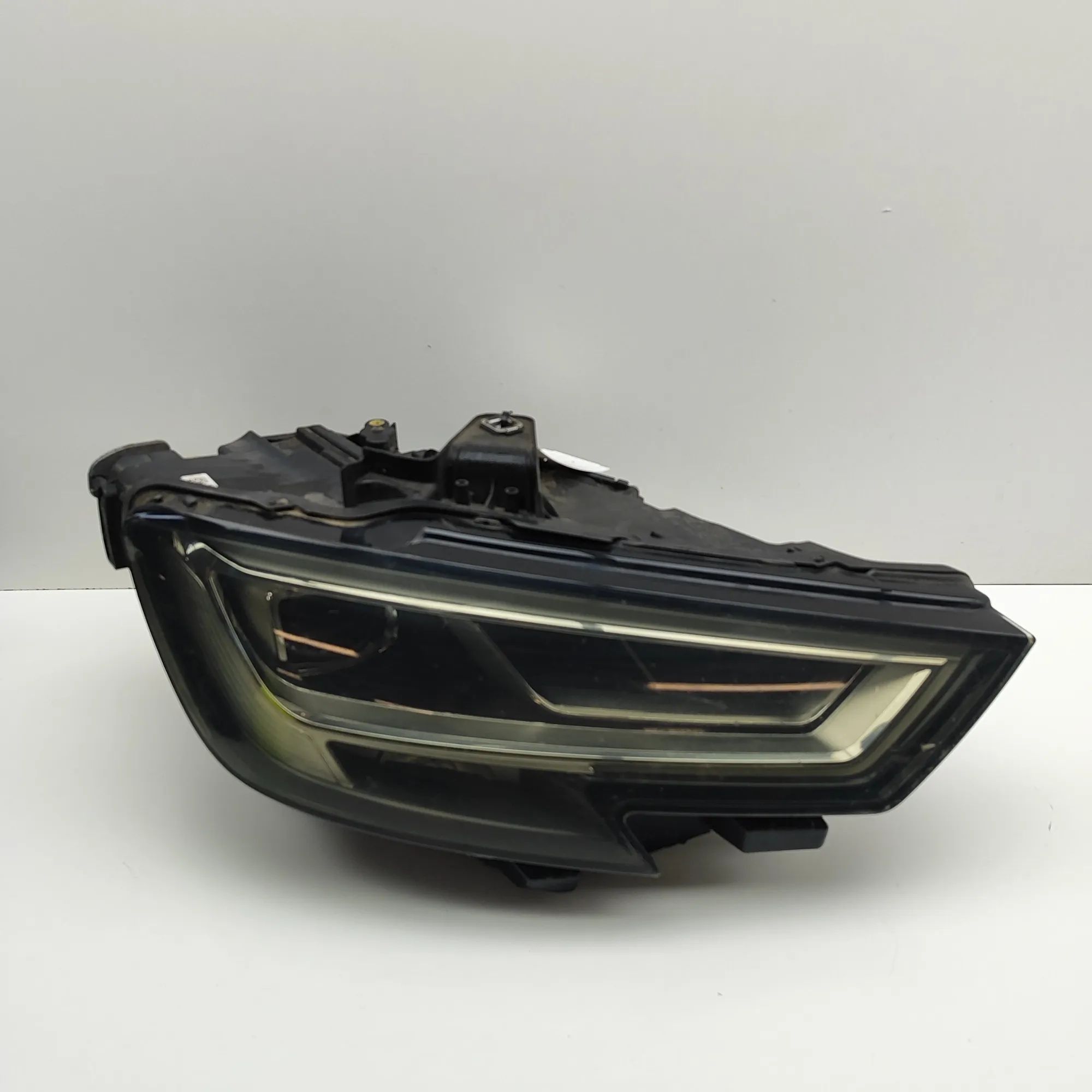Audi A3 (8V) Front Right Headlight 7PP941572AC, 7PP941572A, 8S0907397D, 8V0941034D...