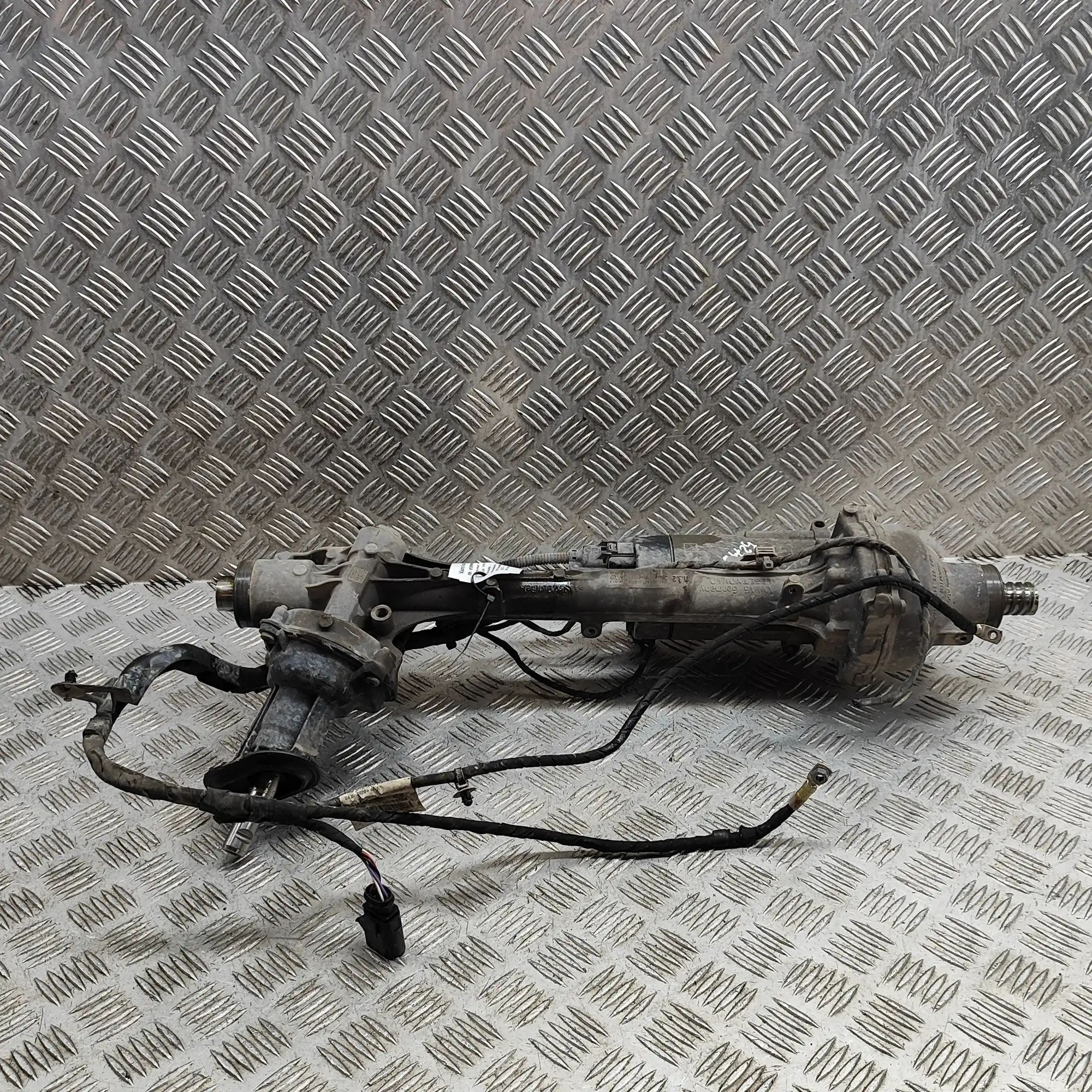 Volkswagen Caddy V roolilatt / roolikarp 5R3907146A, 5R3959439B, 5WB423105A Steering Rac...
