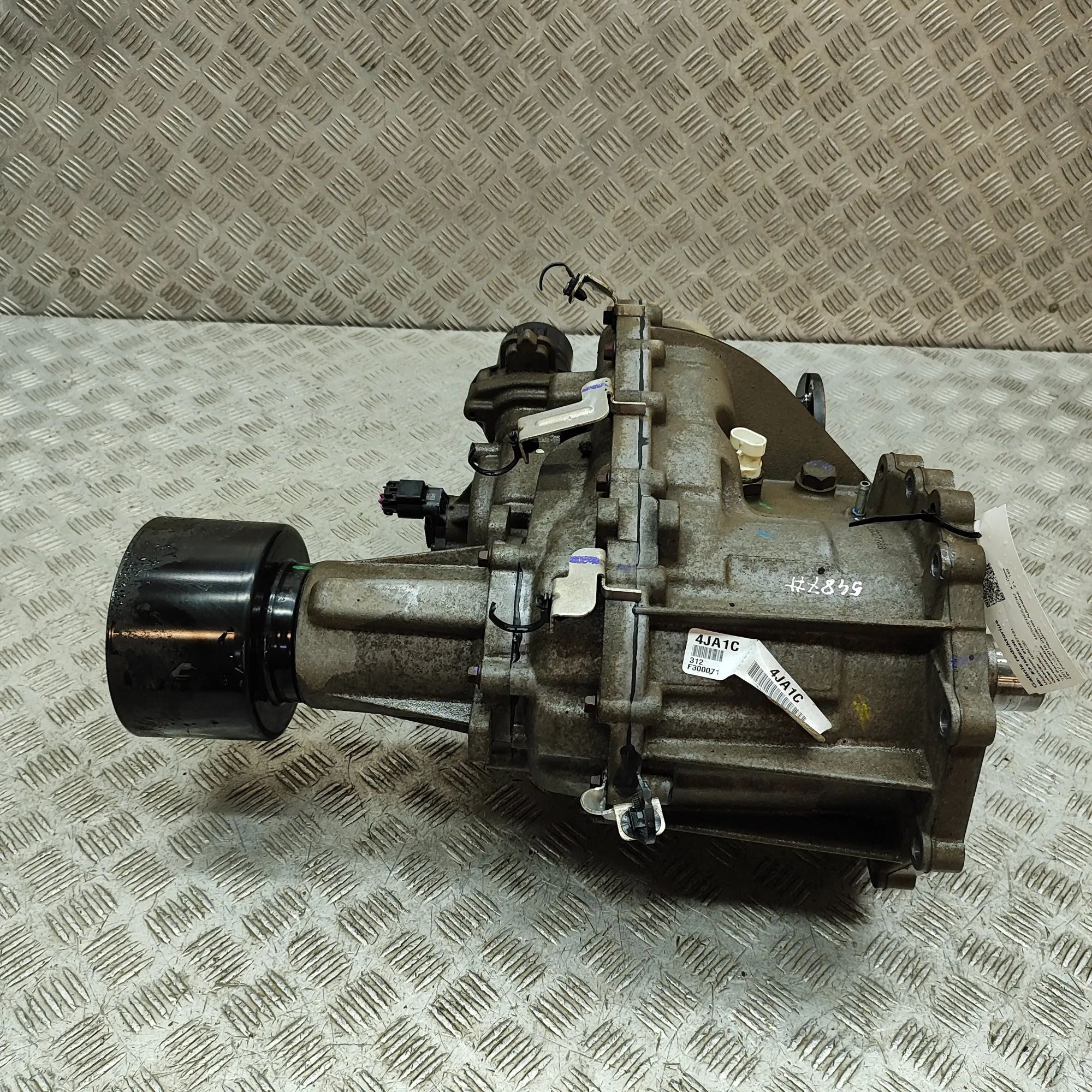 Mercedes-Benz A (W176) Jakovaihteisto A4702800300 Transfer Box MERCEDES-BENZ X (Class...