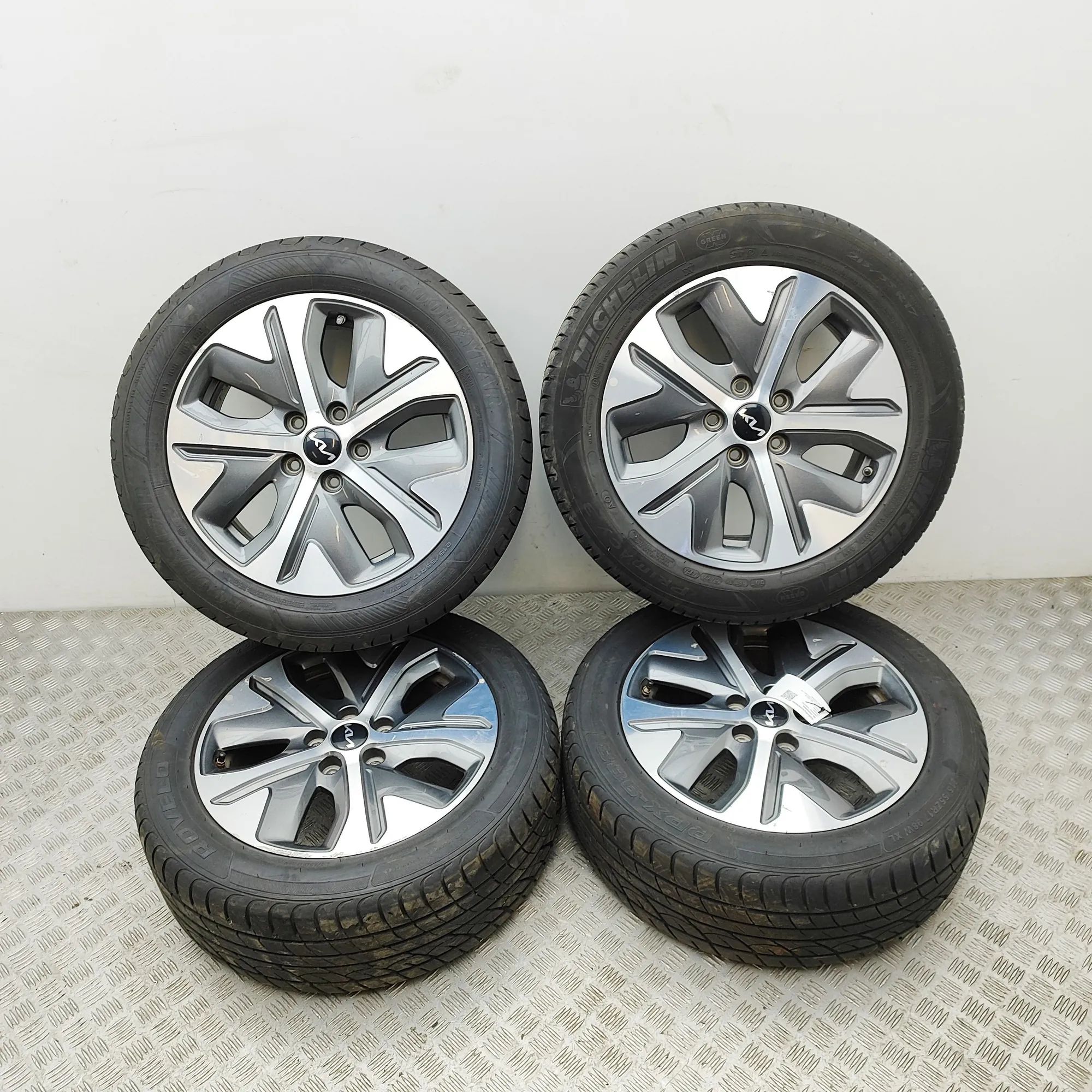 Kia Niro Alloy Wheel Set 52910-Q4100 Alloy Wheel Set KIA NIRO (2016-...)...