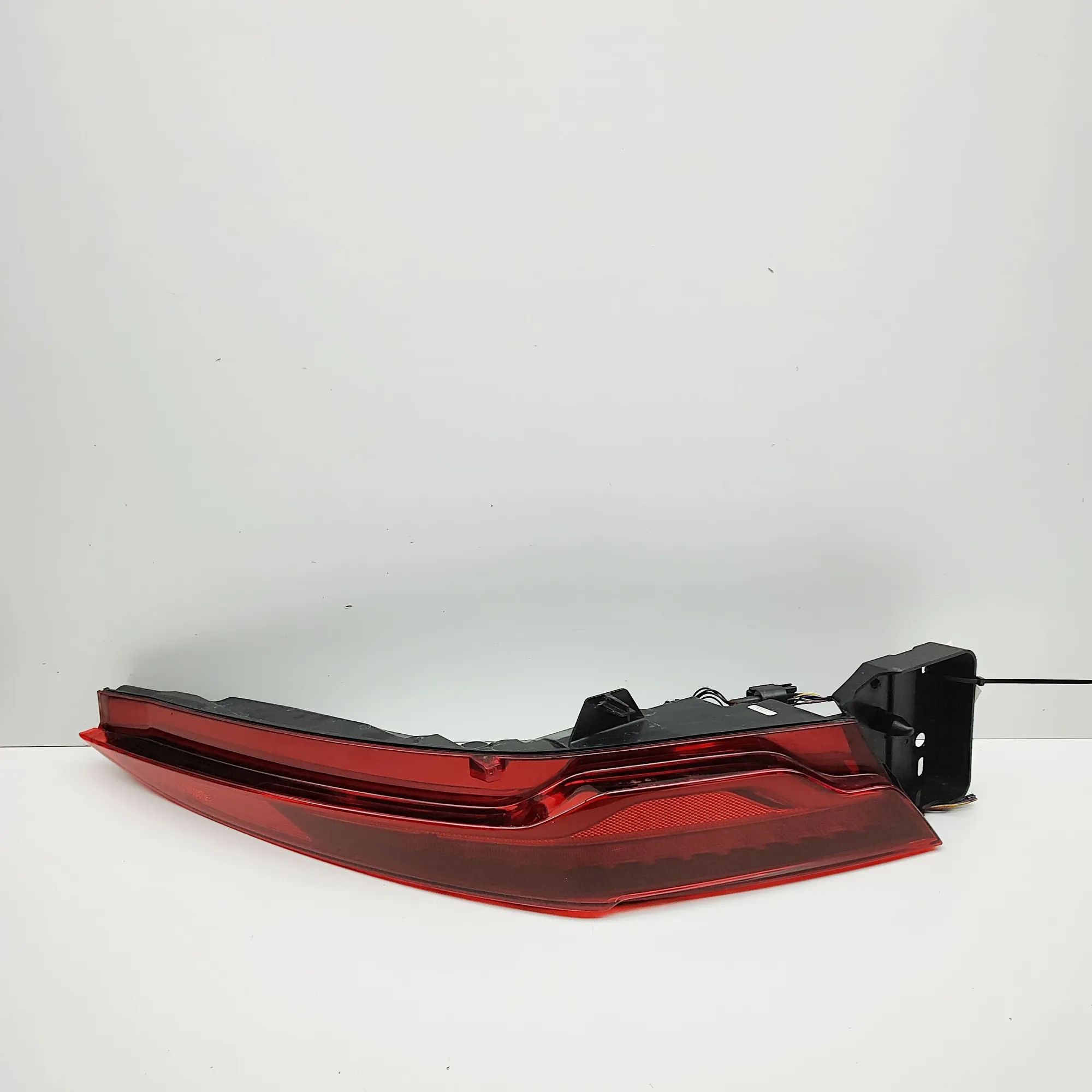 Jaguar F-Type Rear Right Tail Light MX53-13404-AC Rear Right Tail Light JAGUAR F-TY...