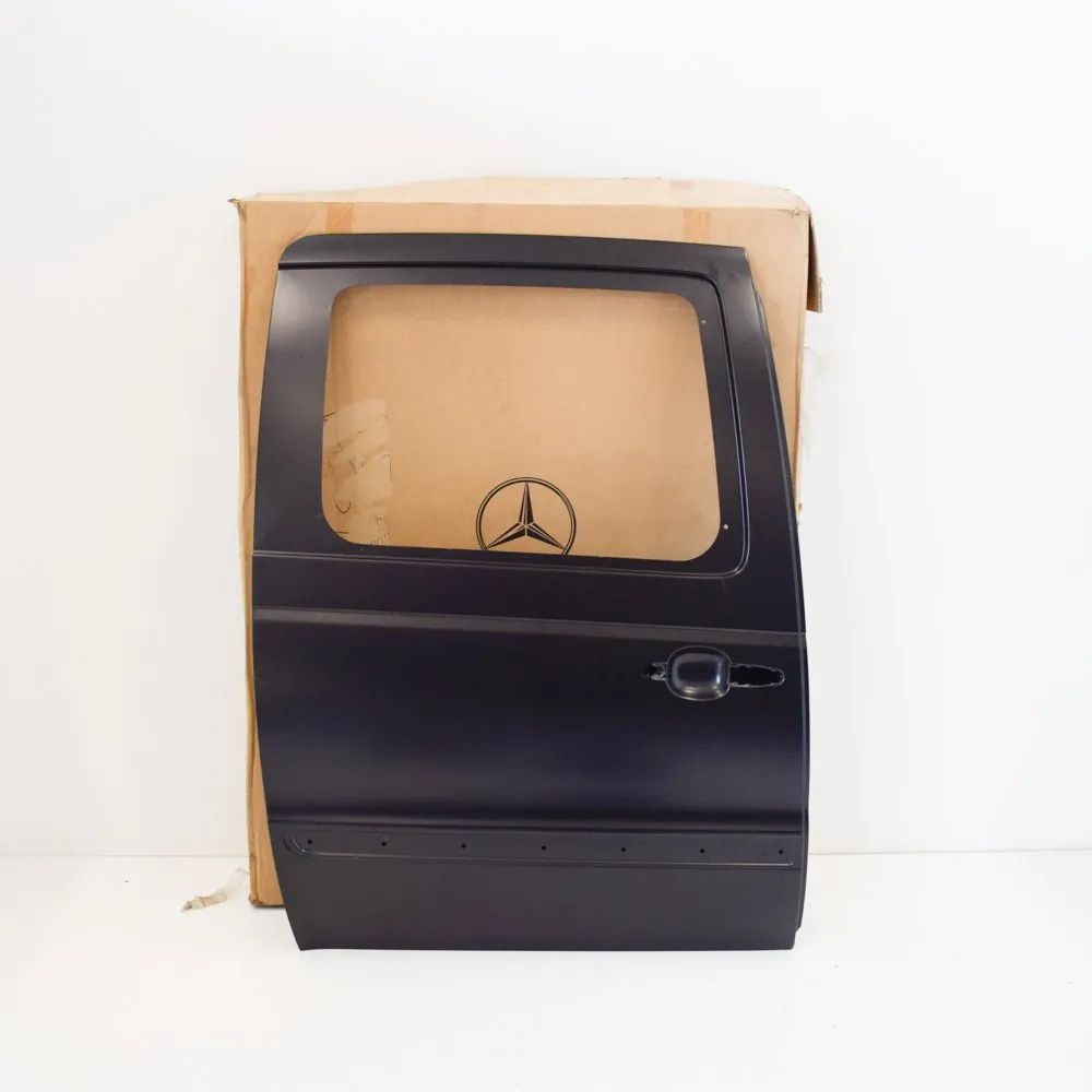 Mercedes-Benz Vaneo (W414) Right Side Sliding Door A4147300005 Right Side Sliding Door MERCEDES-BE...