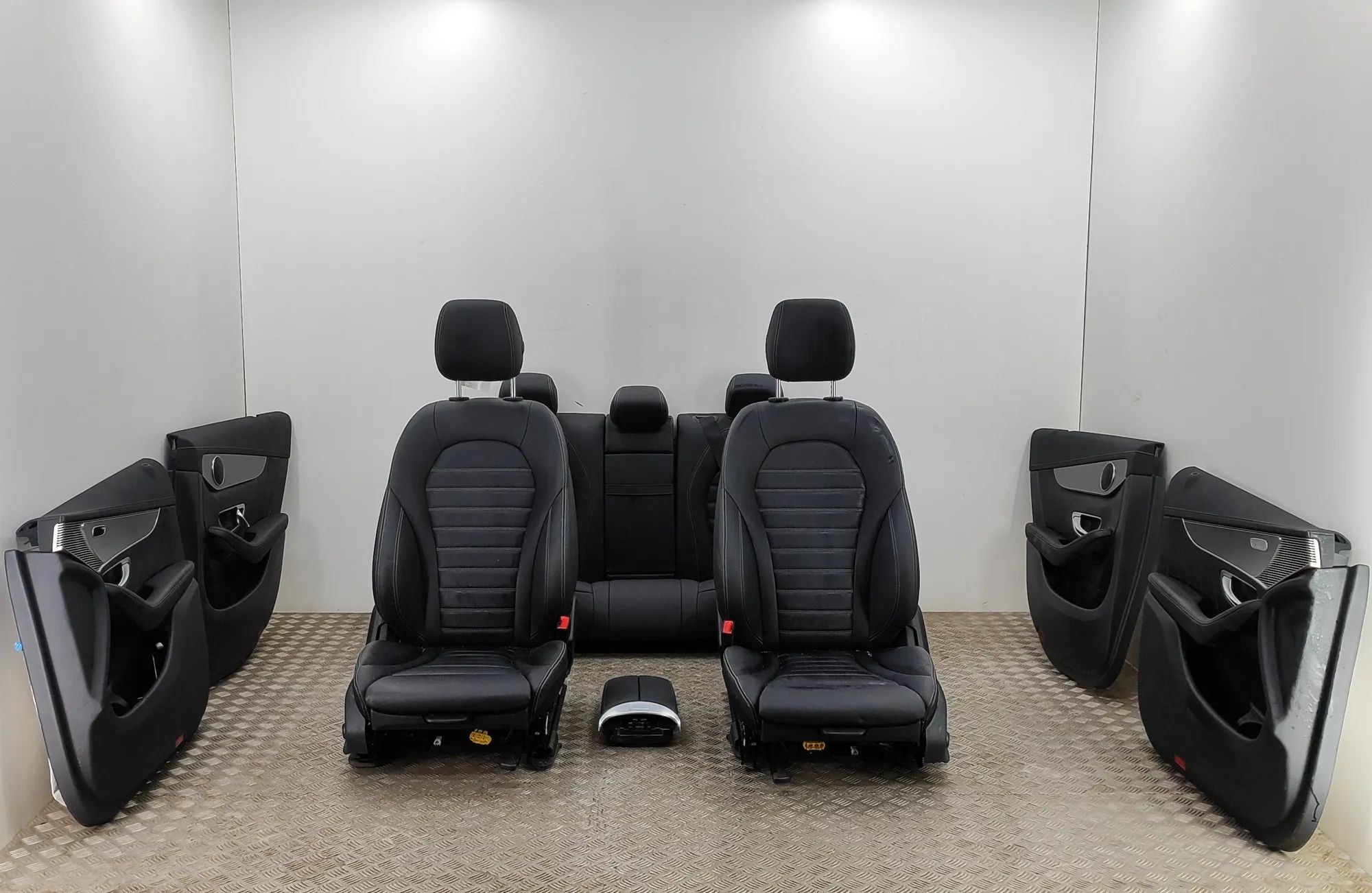 Mercedes-Benz EQC (N293) Interior Seats W/ Door Cards Kit A2057300694, A2057201495, A2057300594, A2057201...
