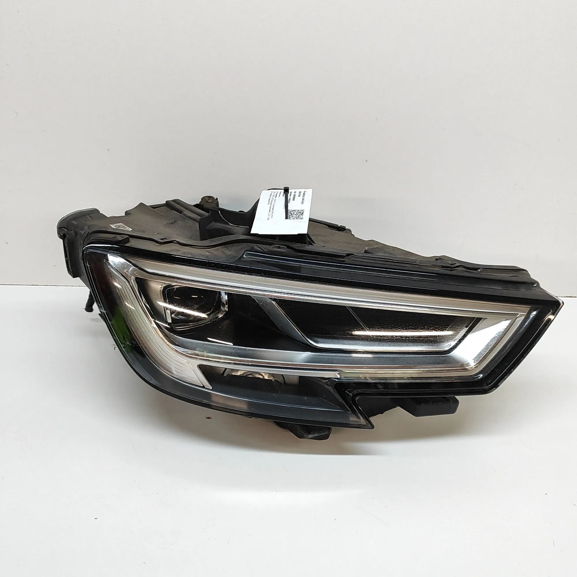 Audi A3 (8V) Front Right Headlight 8S0907397D, 7PP941572AC, 7PP941572A, 8V0998474A...