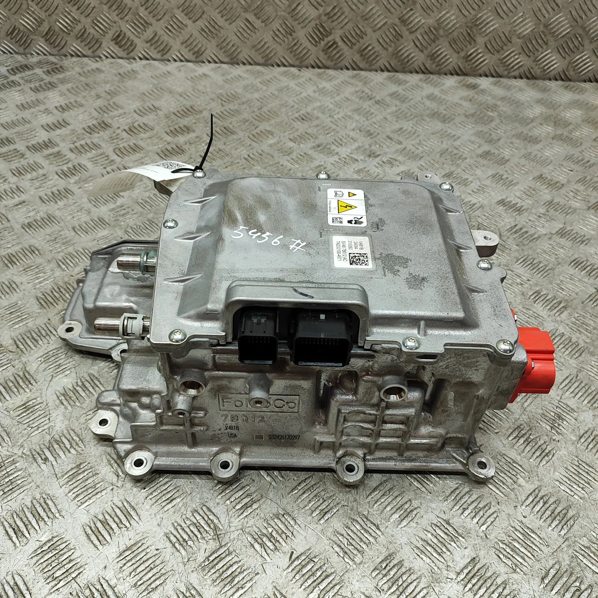 Ford Kuga Invertteri TN232100-4671, SV48-7B012-AC Inverter FORD KUGA...
