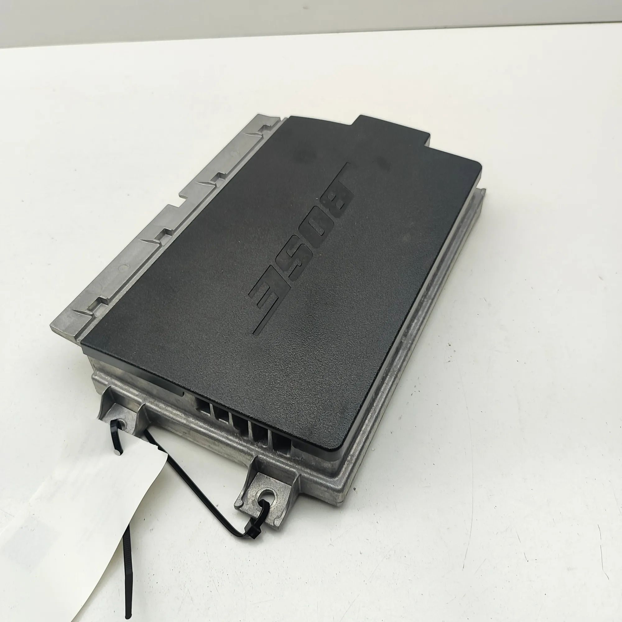 Porsche Taycan Sound amplifier 814740-0040, 9J1035223F Sound Amplifier PORSCHE...