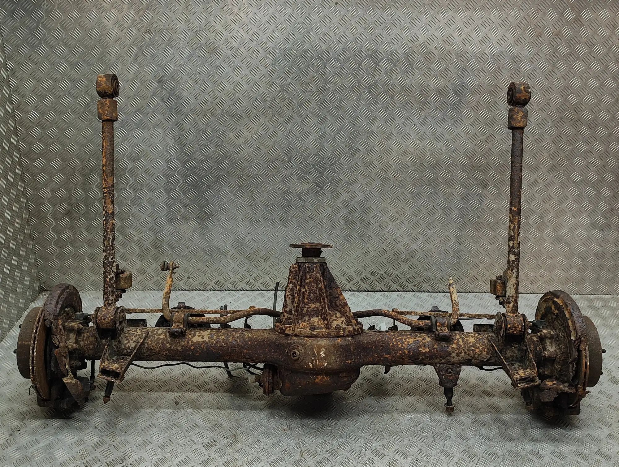 Nissan Patrol (Y61) Rear Axle 43010-VB315 Rear Axle NISSAN PATROL (GR V Wagon...