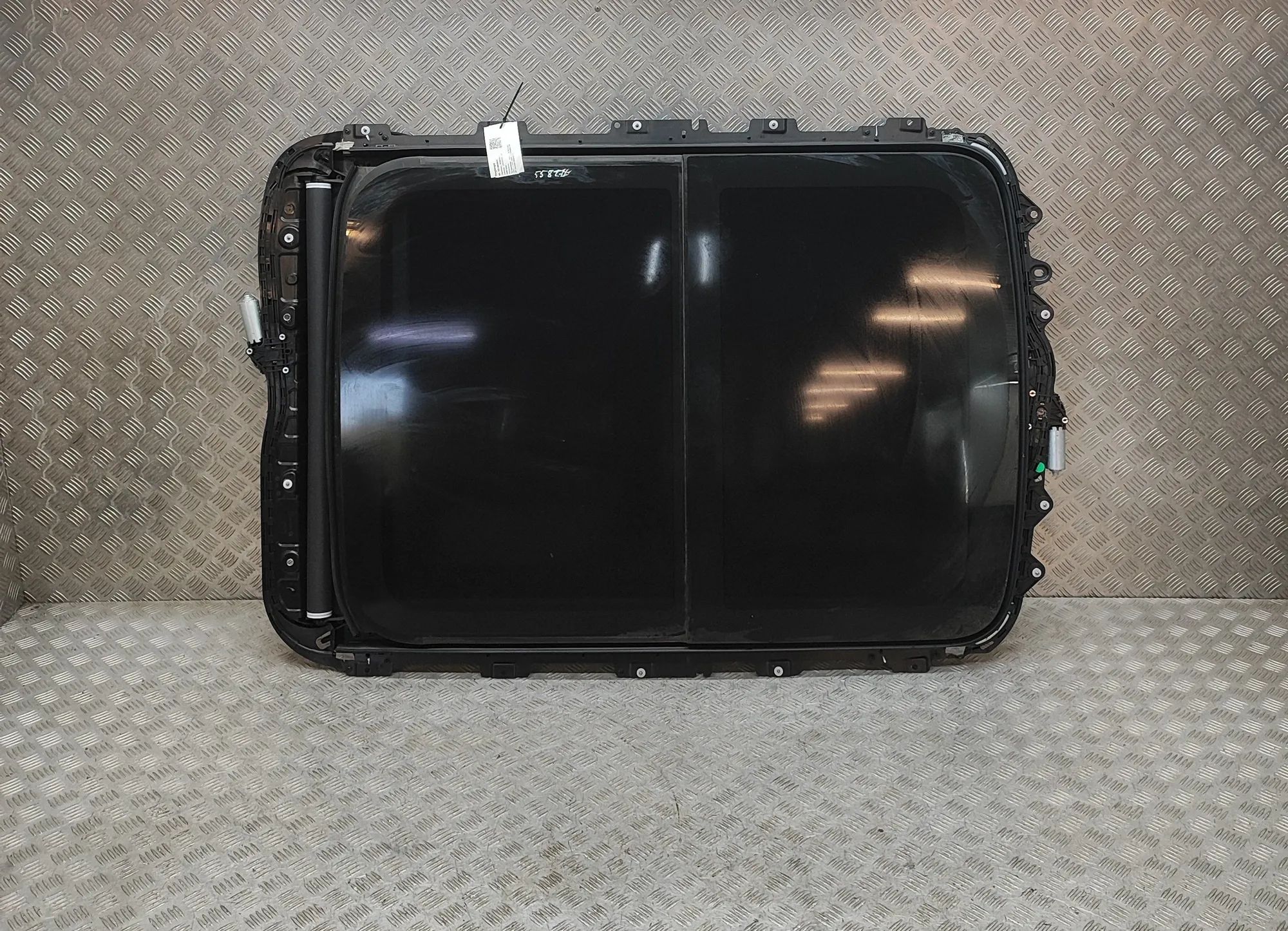 Volvo XC40 / EX40 Kattoluukku 9929003868, 32131339 Sunroof VOLVO XC40 (536) (...