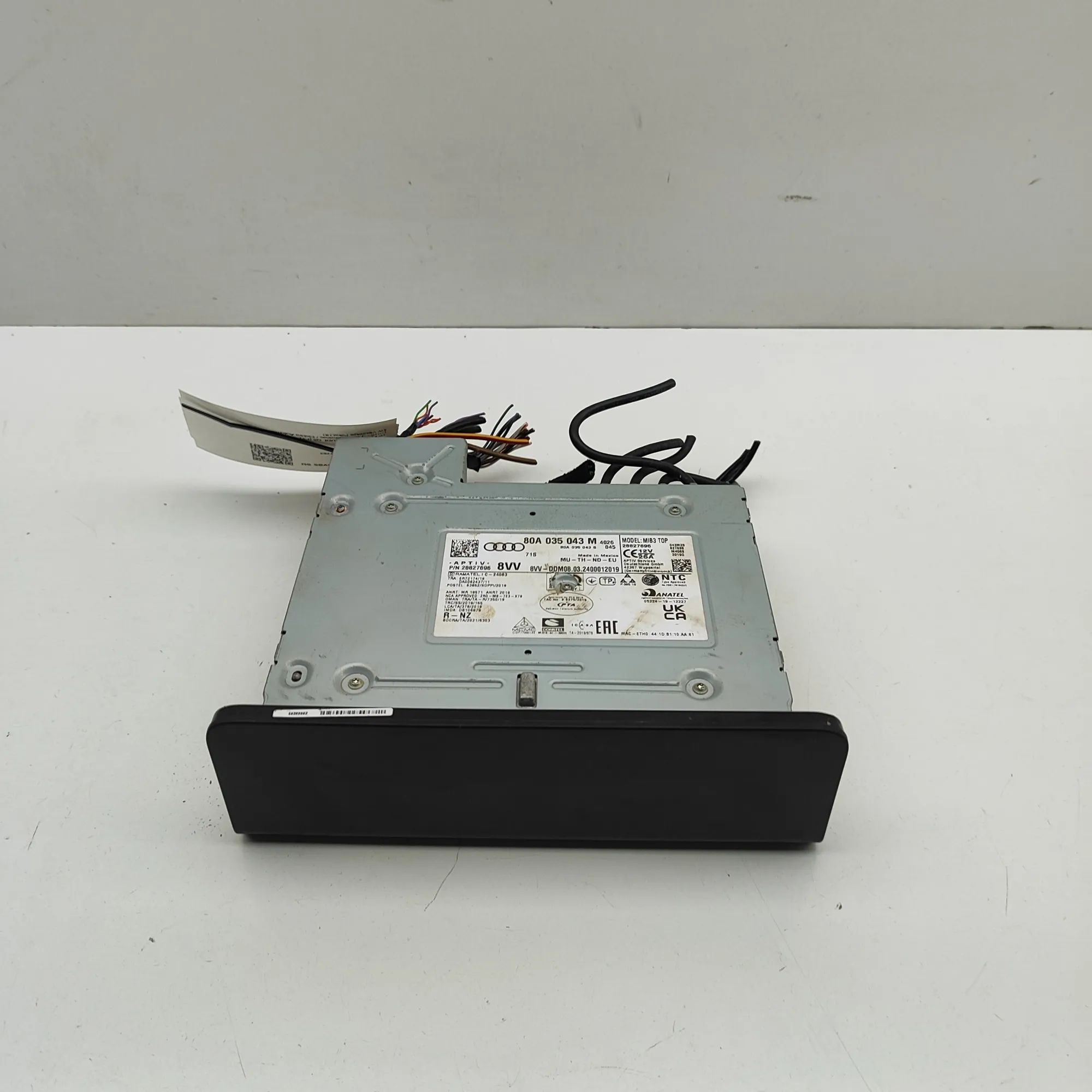 Audi Q5 (FY) Music Navi CD Radio Player Head Unit 80A035043M Music Navi CD Radio Player Head Unit...