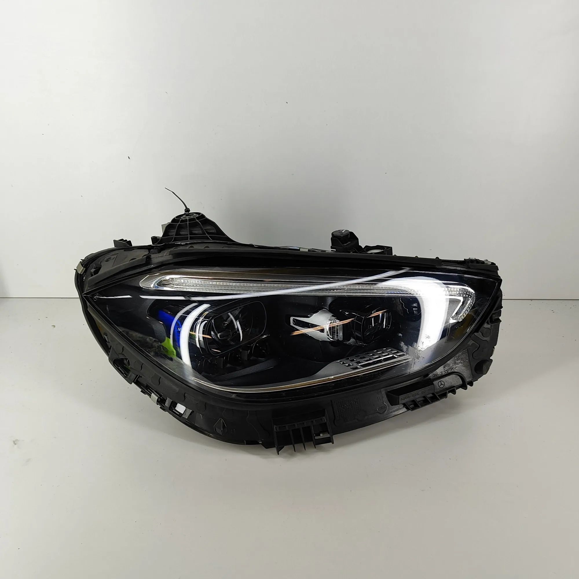 Mercedes-Benz A (W177) Front Right Headlight A2069062204 Front Right Headlight MERCEDES-BENZ...