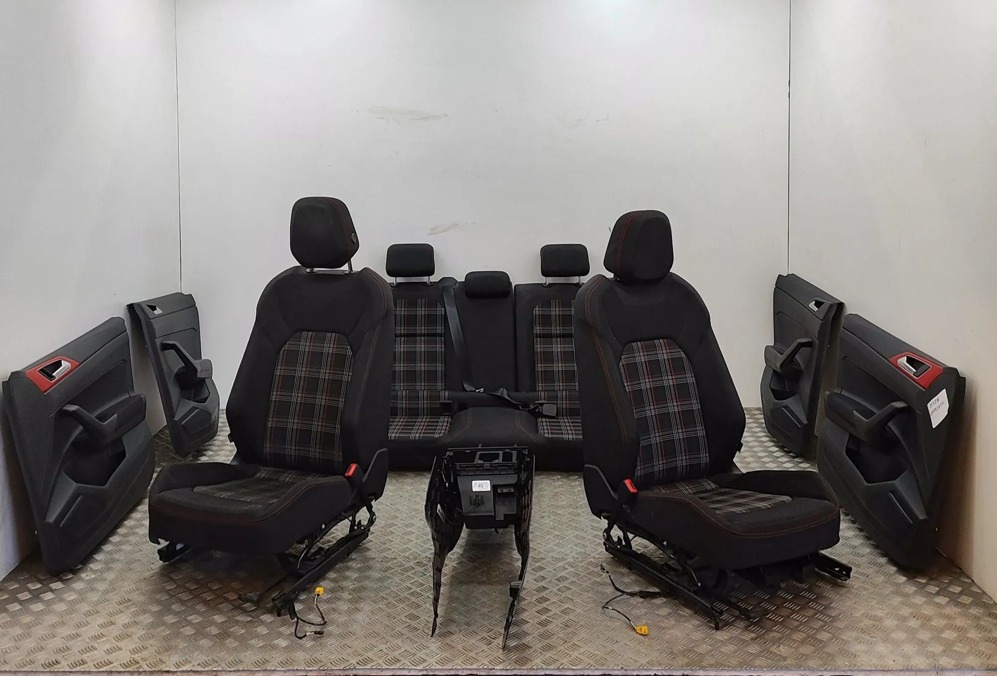 Volkswagen Polo Interior Seats W/ Door Cards Kit 2G6867212, 2G4867012, 2G6867211, 2G2857925B, 2G...