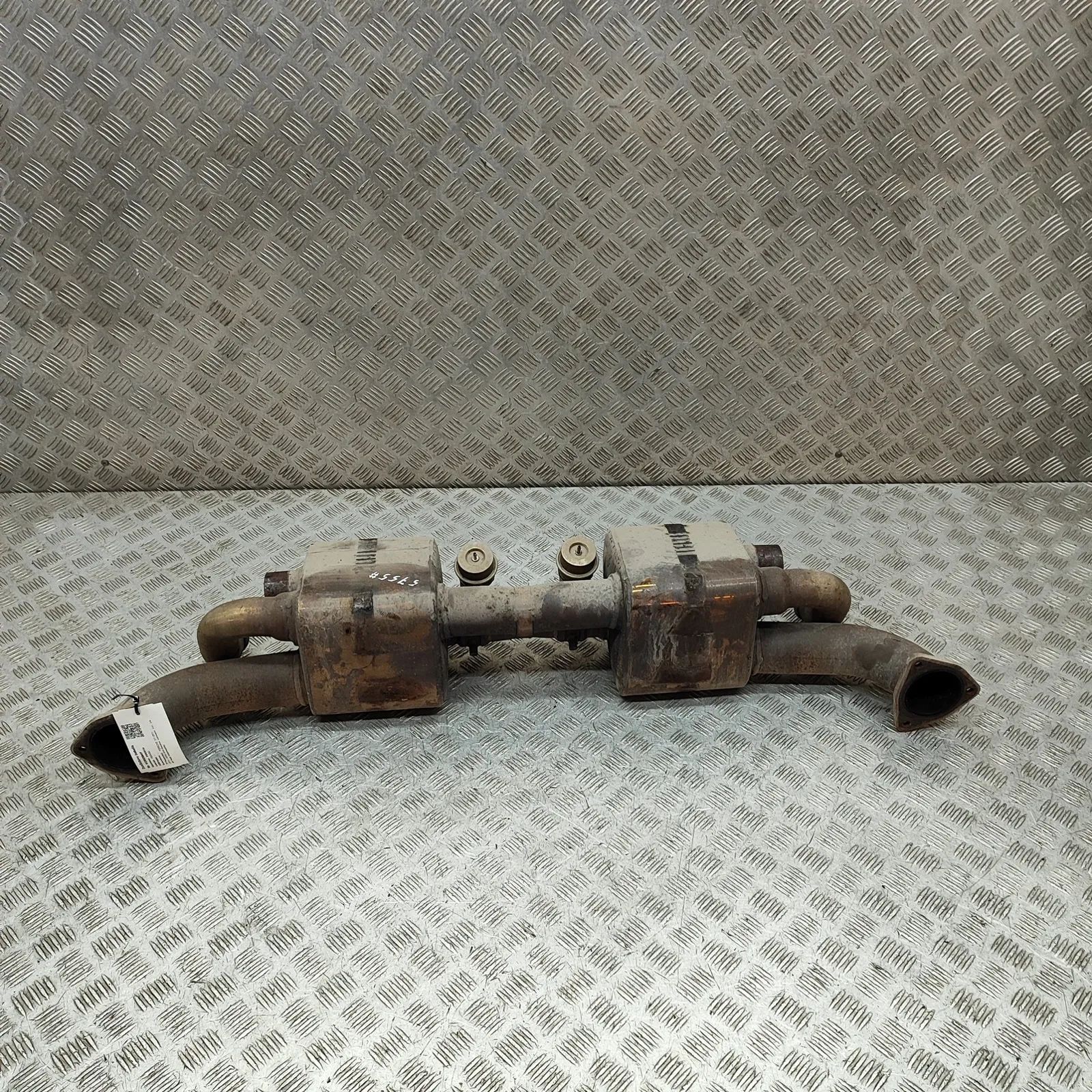 Porsche 911 (991) Muffler Exhaust Tank 99111133105 Muffler Exhaust Tank PORSCHE 911 (9...