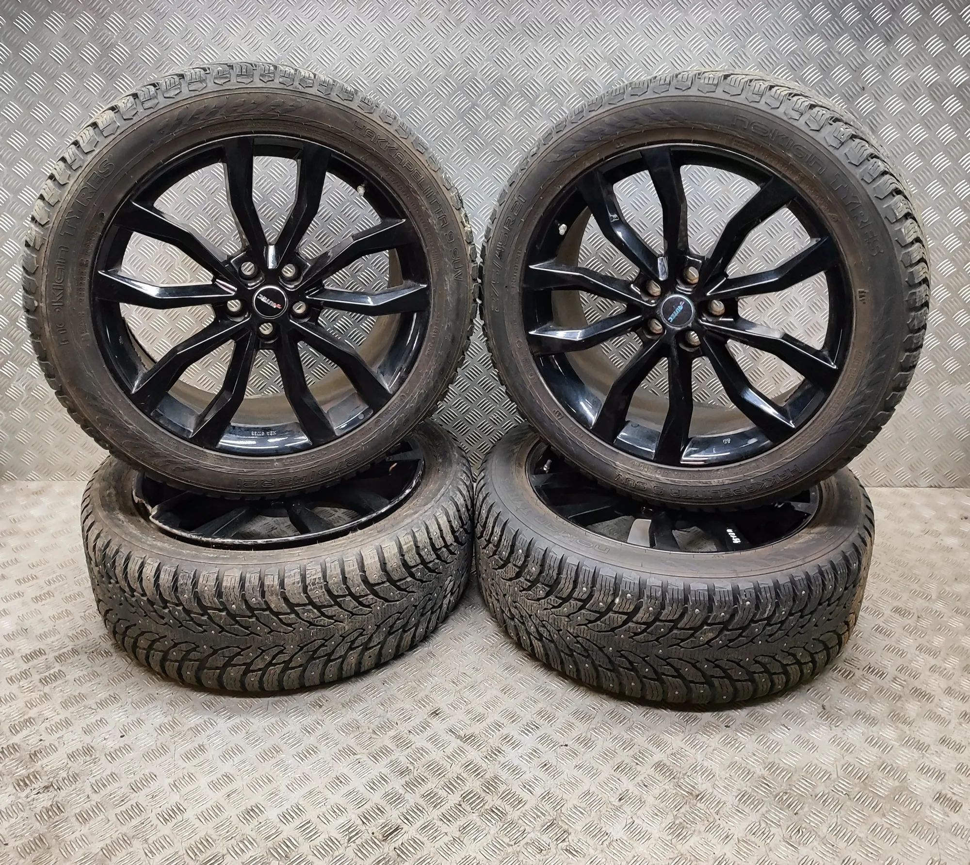 Land Rover Range Rover Sport (L494) Alloy Wheel Set
