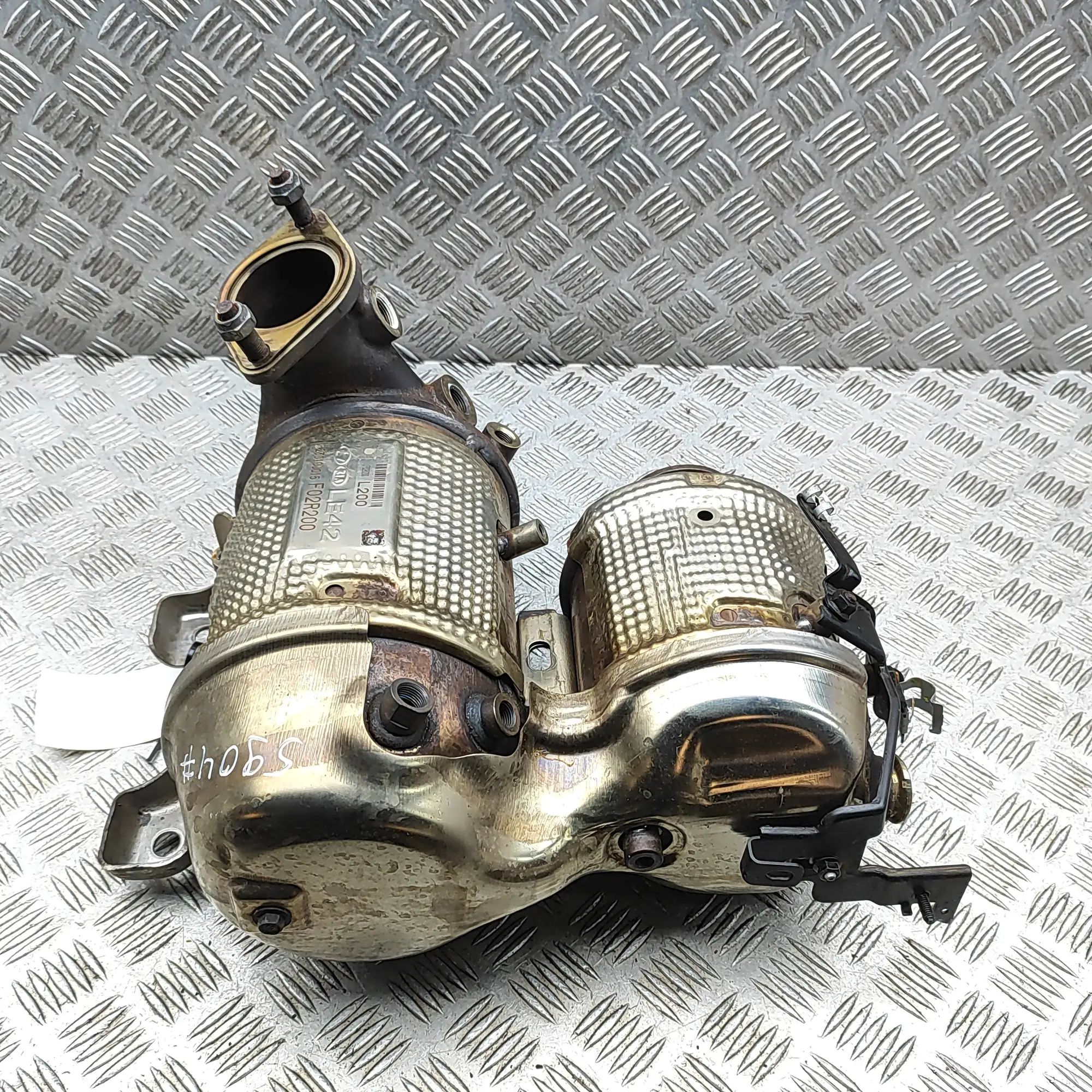Kia Sorento Catalyst Converter 289B0-2R200, 289B0-2R110 Catalyst Converter KIA...