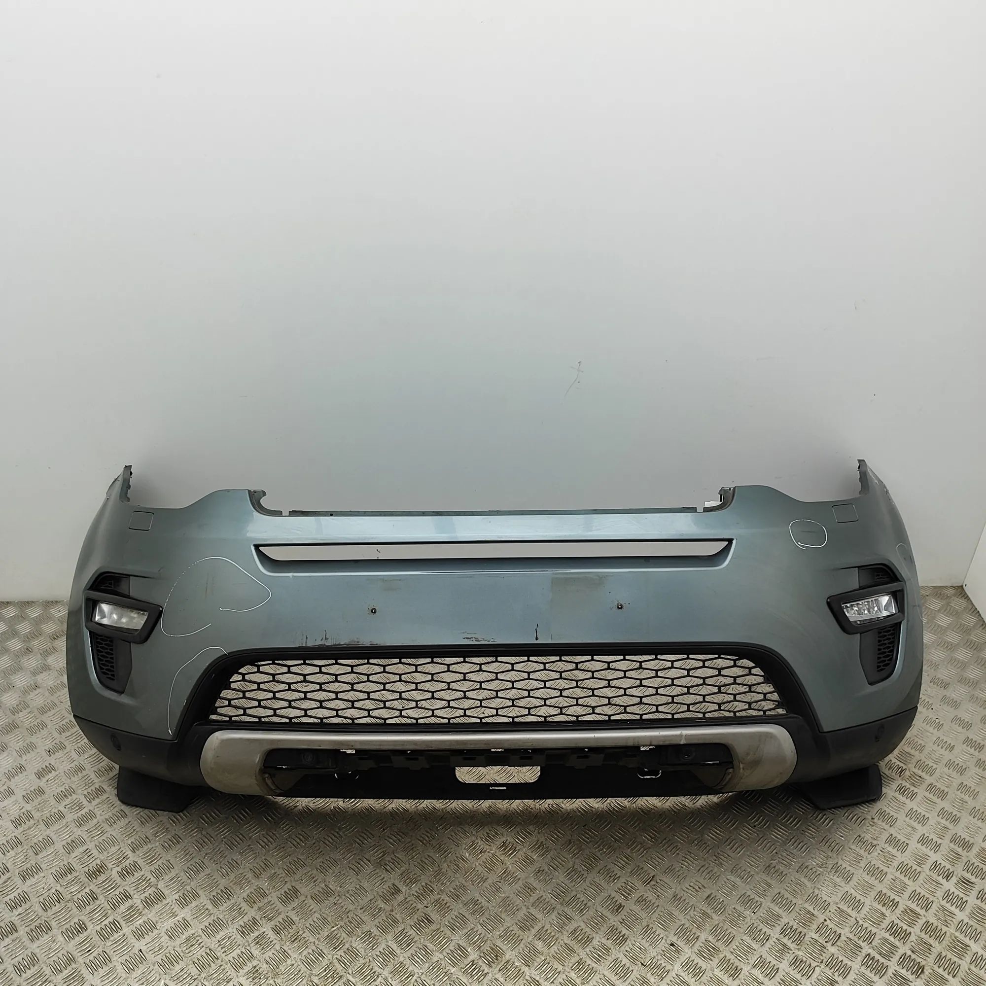 Land Rover Discovery Sport front bumper
