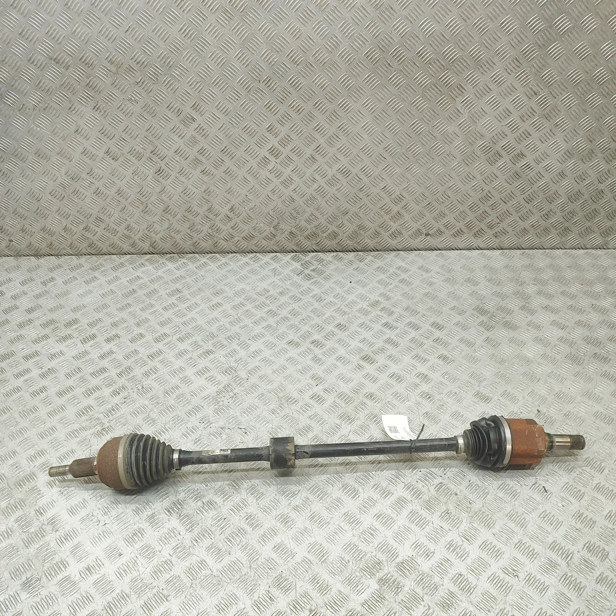 Volkswagen Multivan (T7) Front Right Driveshaft 7T0407272E Front Right Driveshaft VW MULTIVAN (...