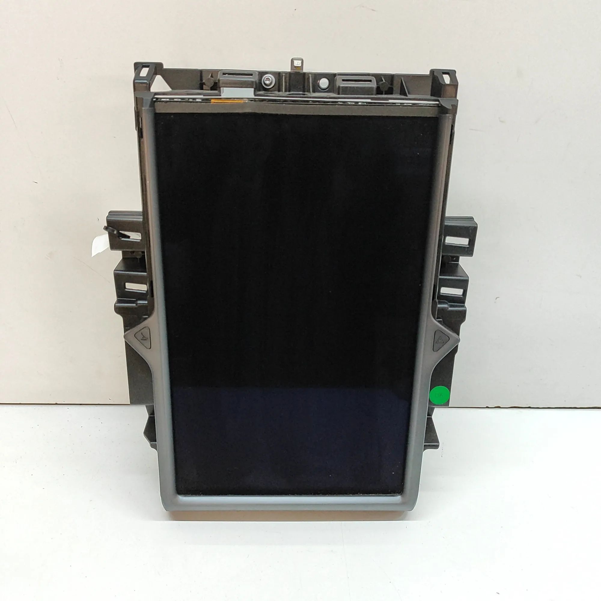 Tesla Model X Navigation Screen Display 1451809-83-G, 1450737-00-B Navigation Screen Di...