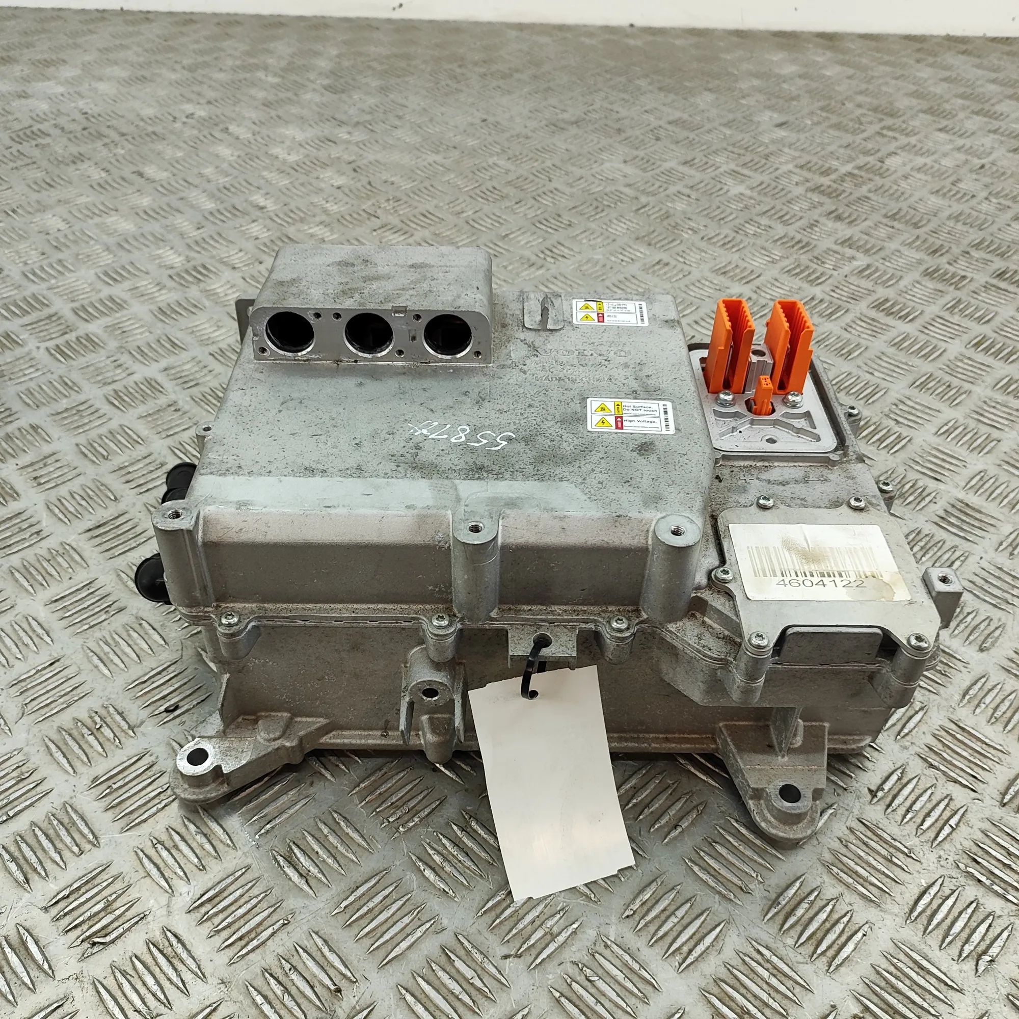 Volvo XC40 / EX40 Inverter 32335806 Inverter VOLVO XC40 (536) (2017-...)

...