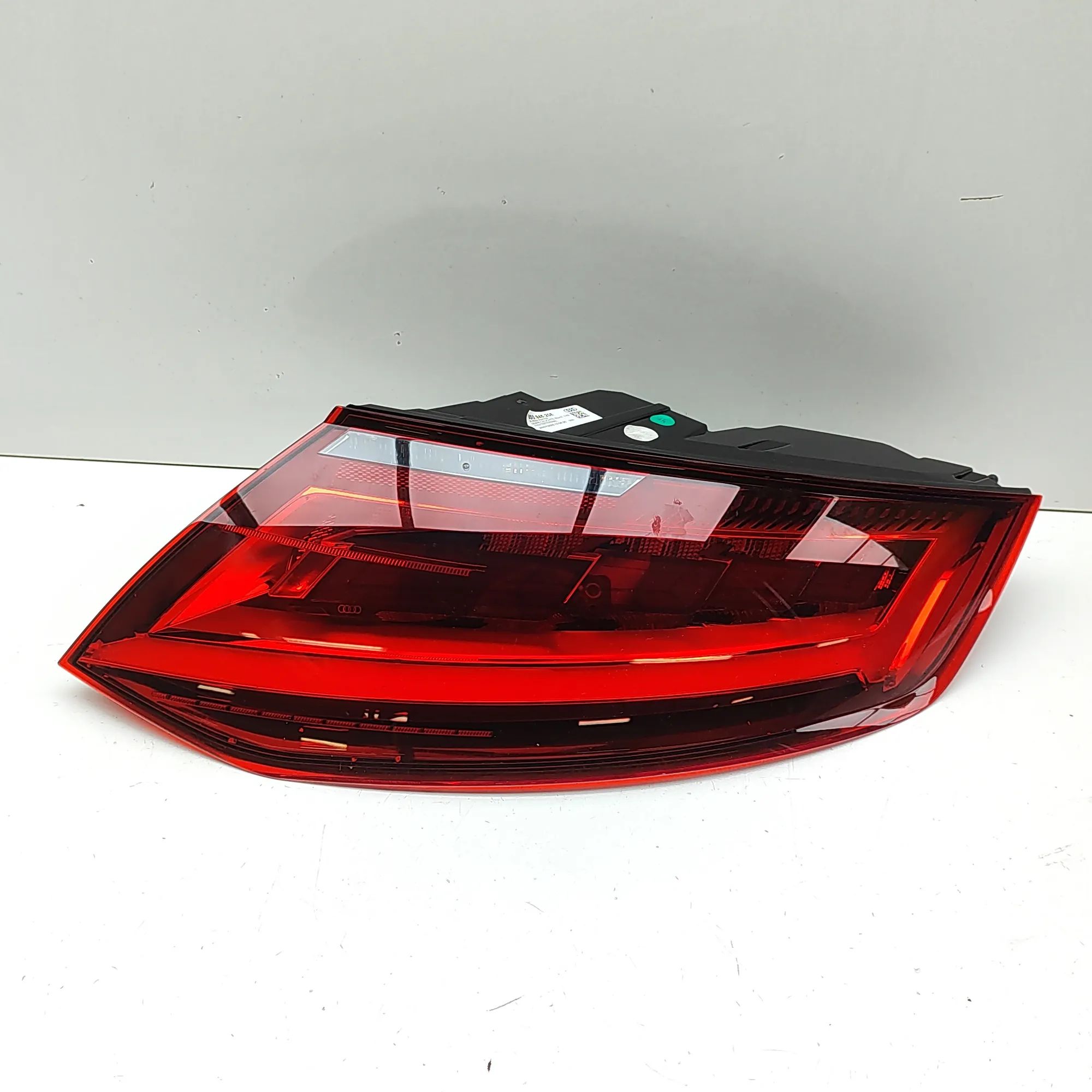 Audi TT (8S) Rear Right Tail Light 8S0945208 Rear Right Tail Light AUDI TT (FV3) (...