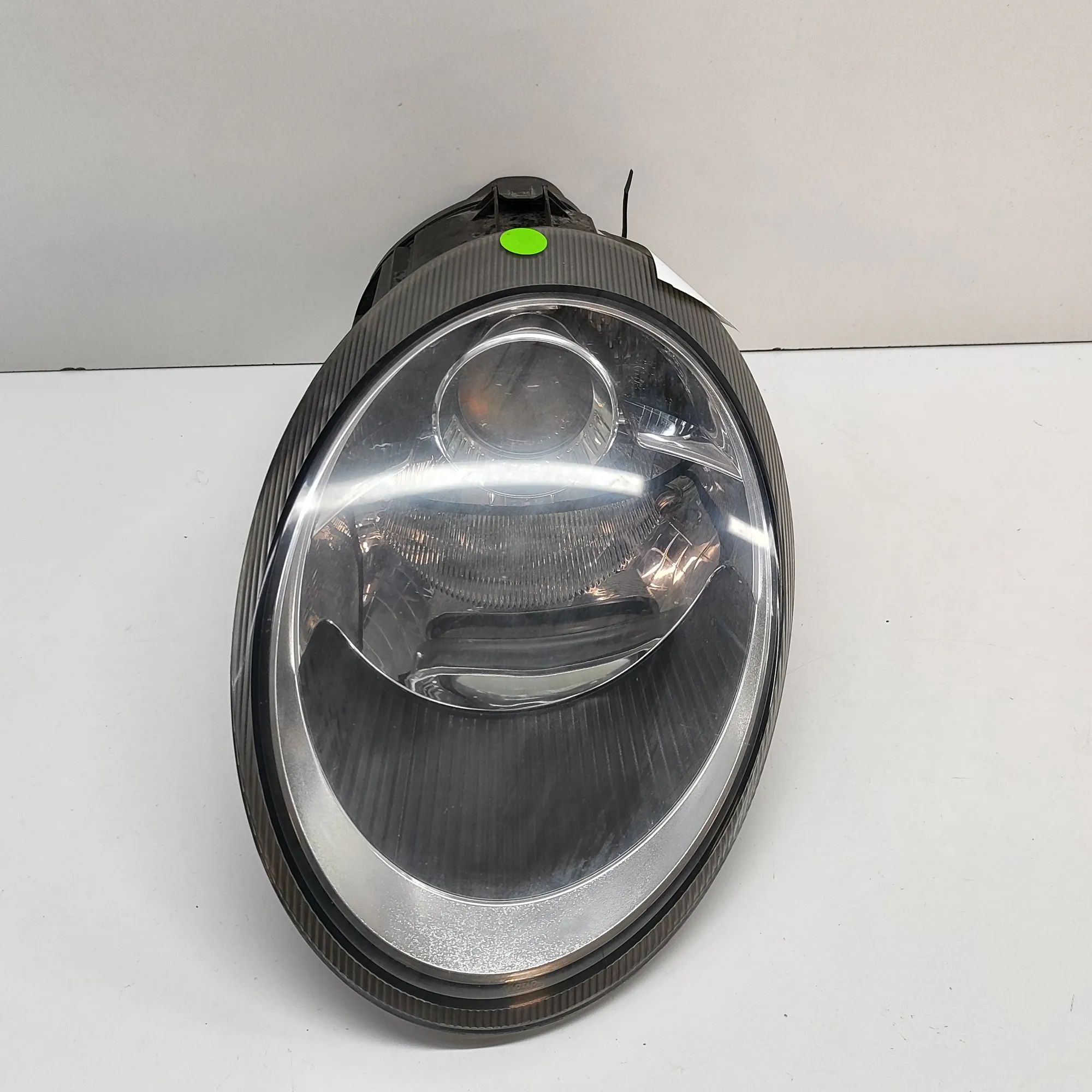 Porsche 911 (996) Front Left Headlight 997.631.057.22, 99763105722 Front Left Headligh...